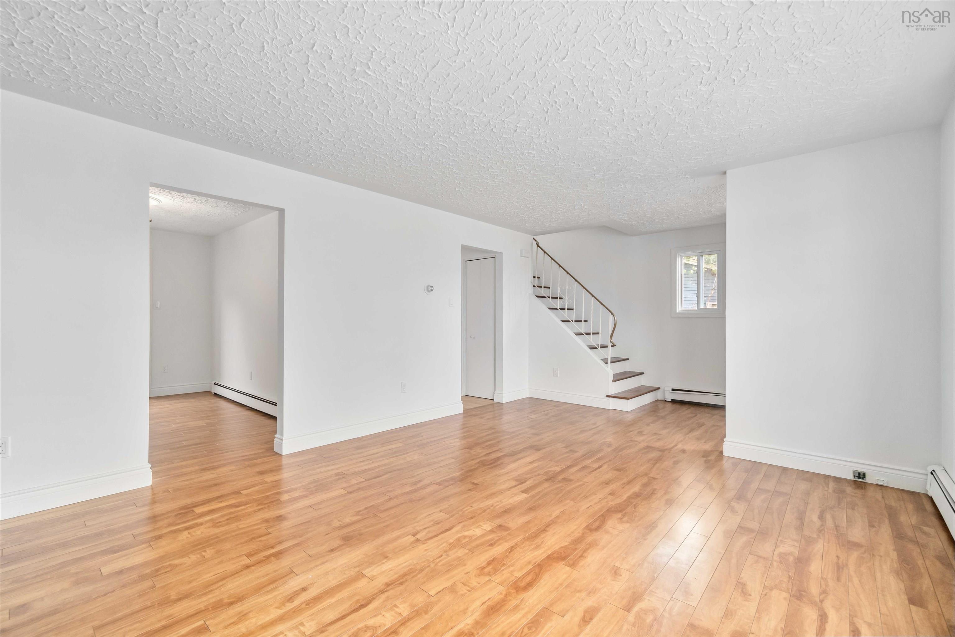 $429,900.00: 174 Spring avenue, Woodlawn