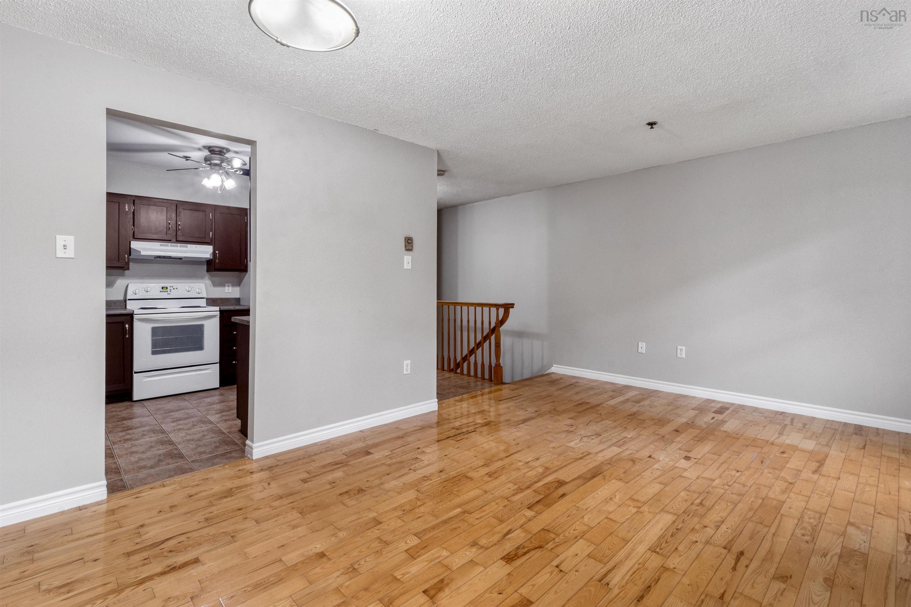 $319,900.00: Unit 114 79 Collins Grove, Dartmouth