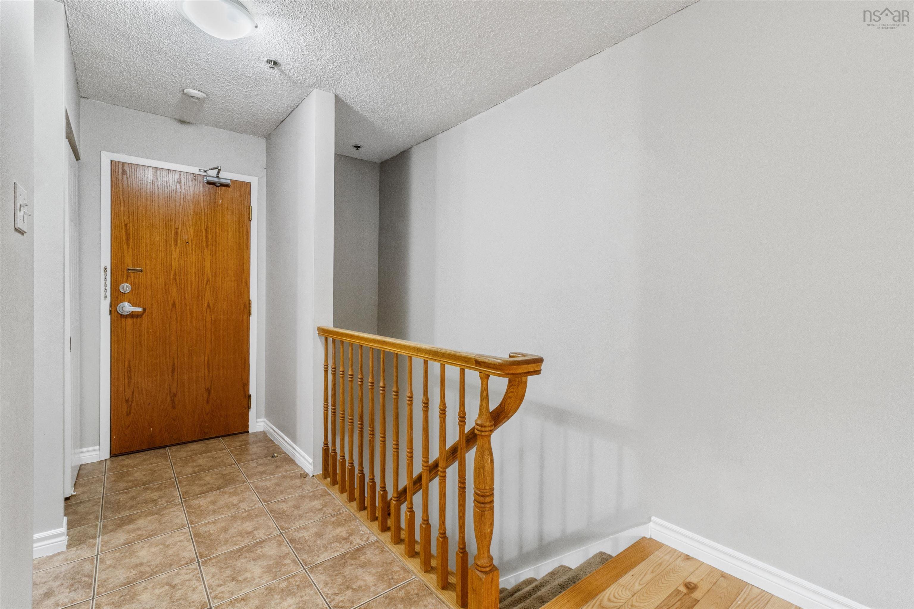 $319,900.00: Unit 114 79 Collins Grove, Dartmouth
