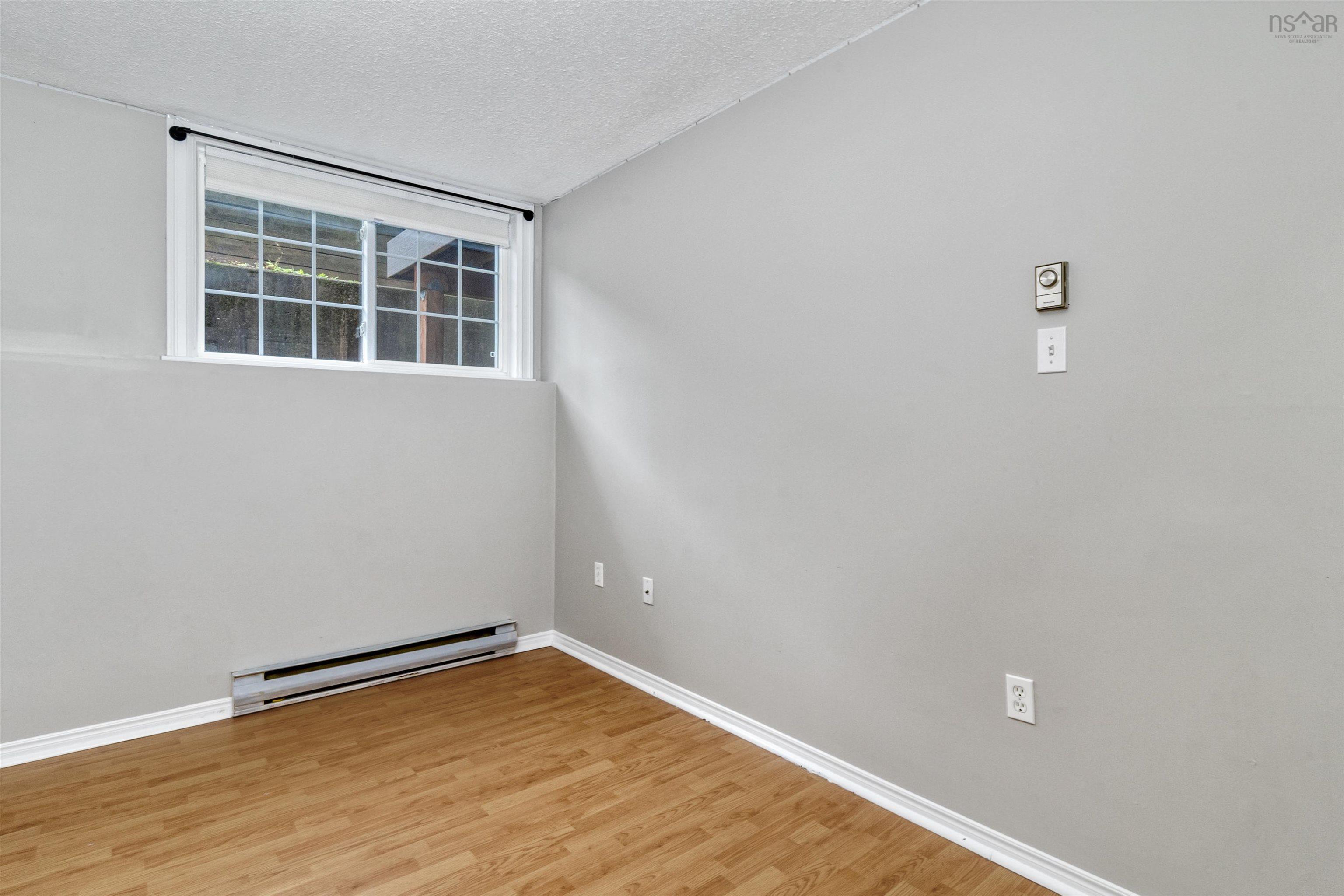 $319,900.00: Unit 114 79 Collins Grove, Dartmouth
