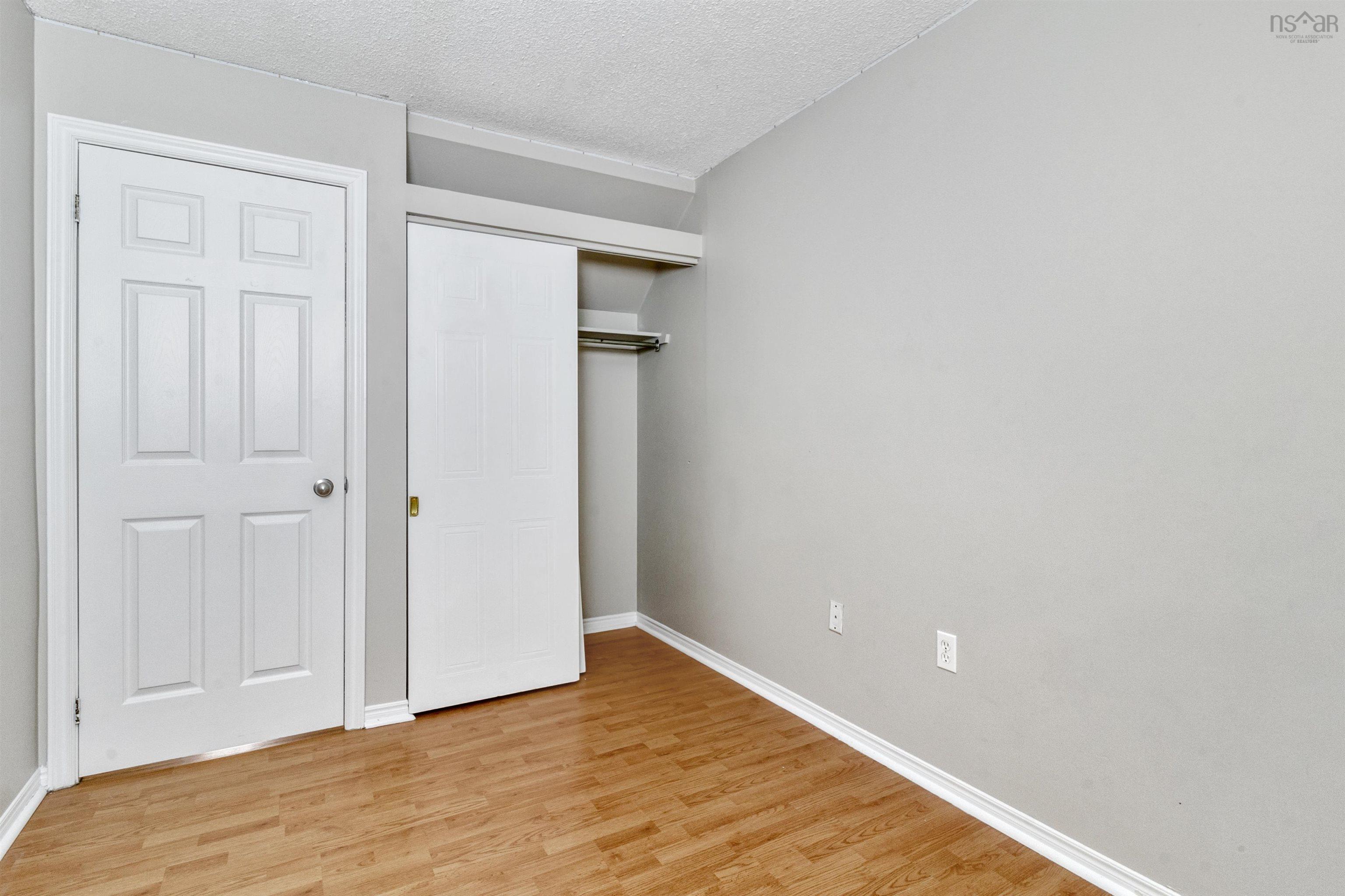 $319,900.00: Unit 114 79 Collins Grove, Dartmouth