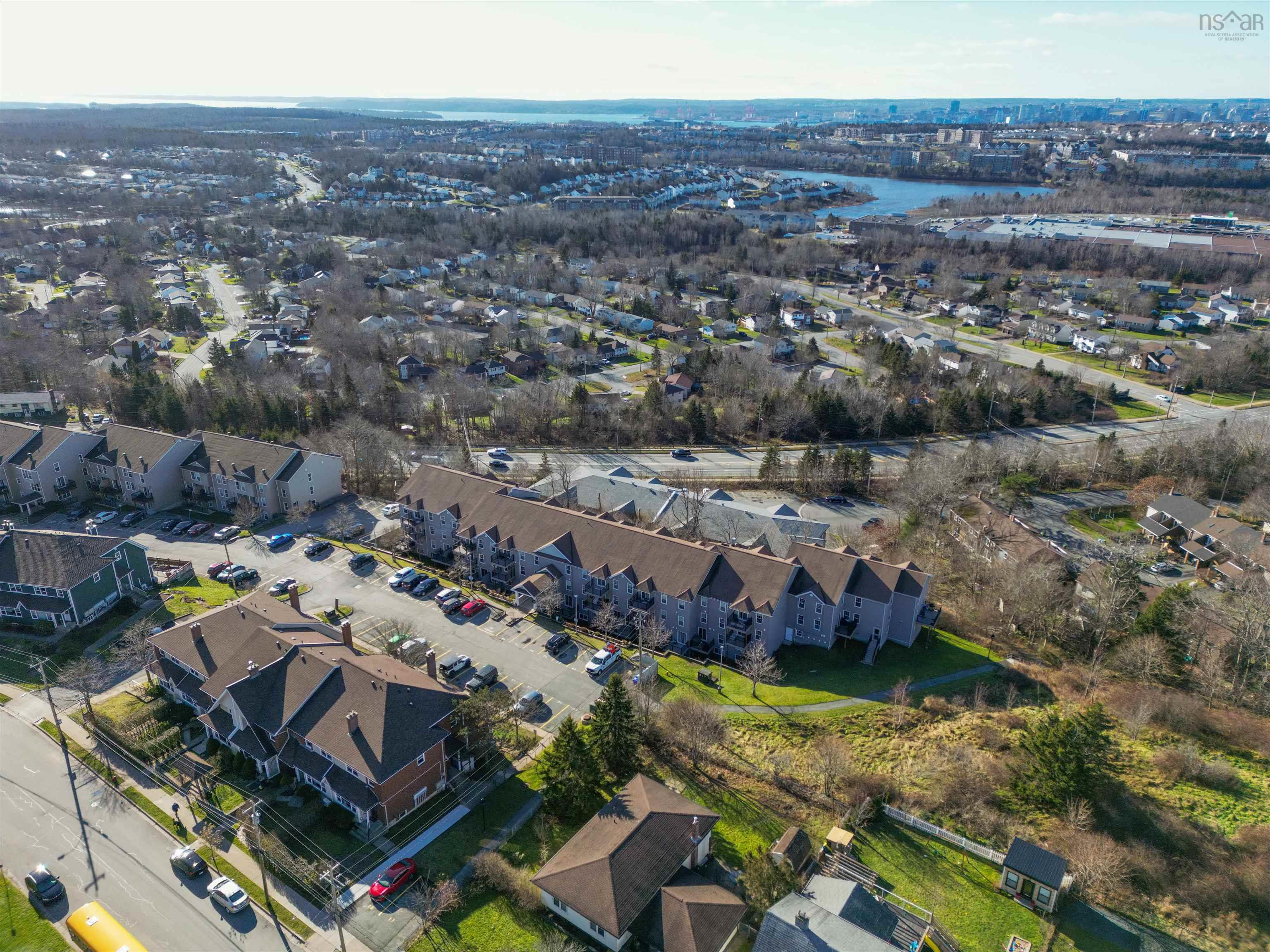 $319,900.00: Unit 114 79 Collins Grove, Dartmouth