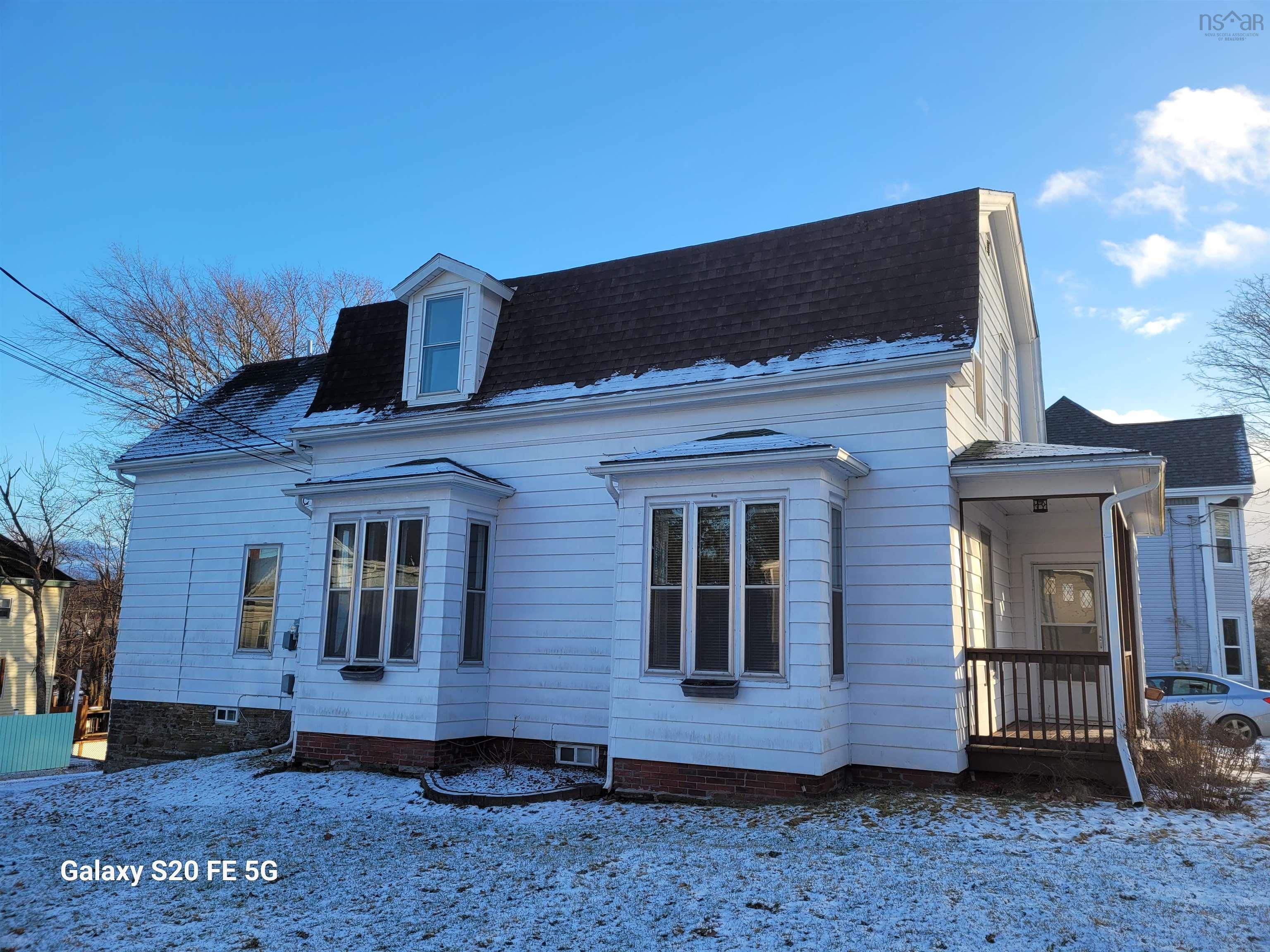 $260,000.00: 123 Stellar Street, Stellarton