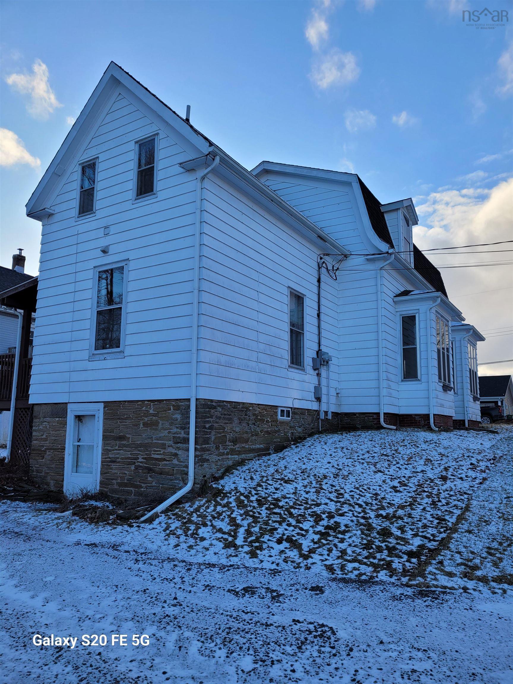 $260,000.00: 123 Stellar Street, Stellarton