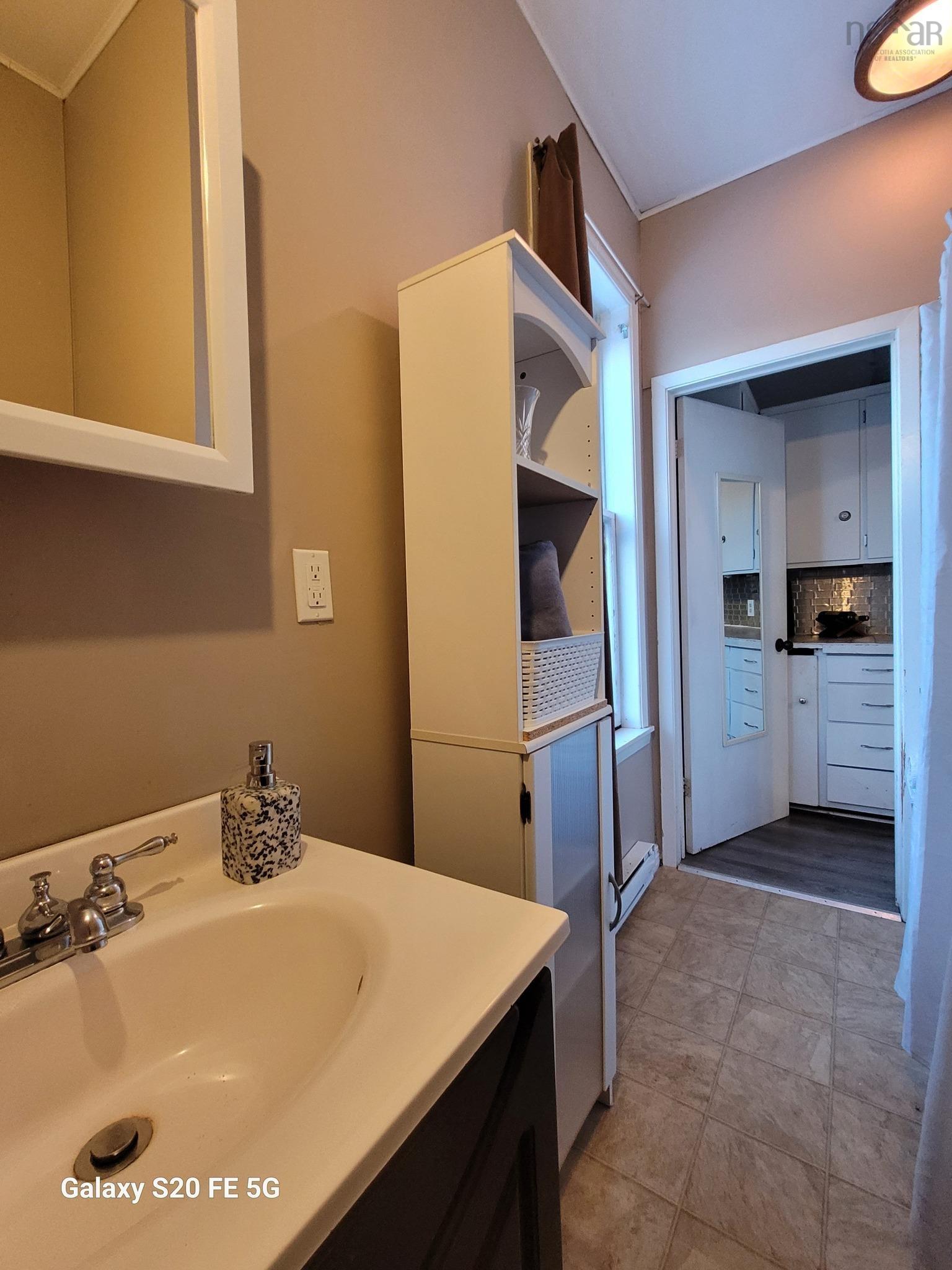 $260,000.00: 123 Stellar Street, Stellarton