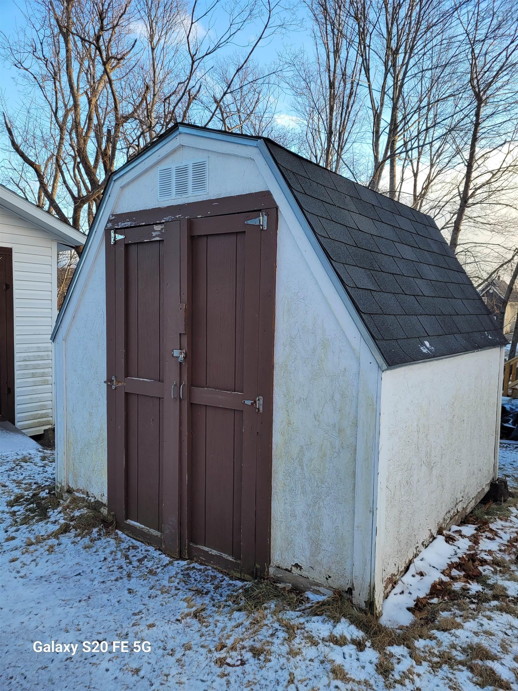 $260,000.00: 123 Stellar Street, Stellarton