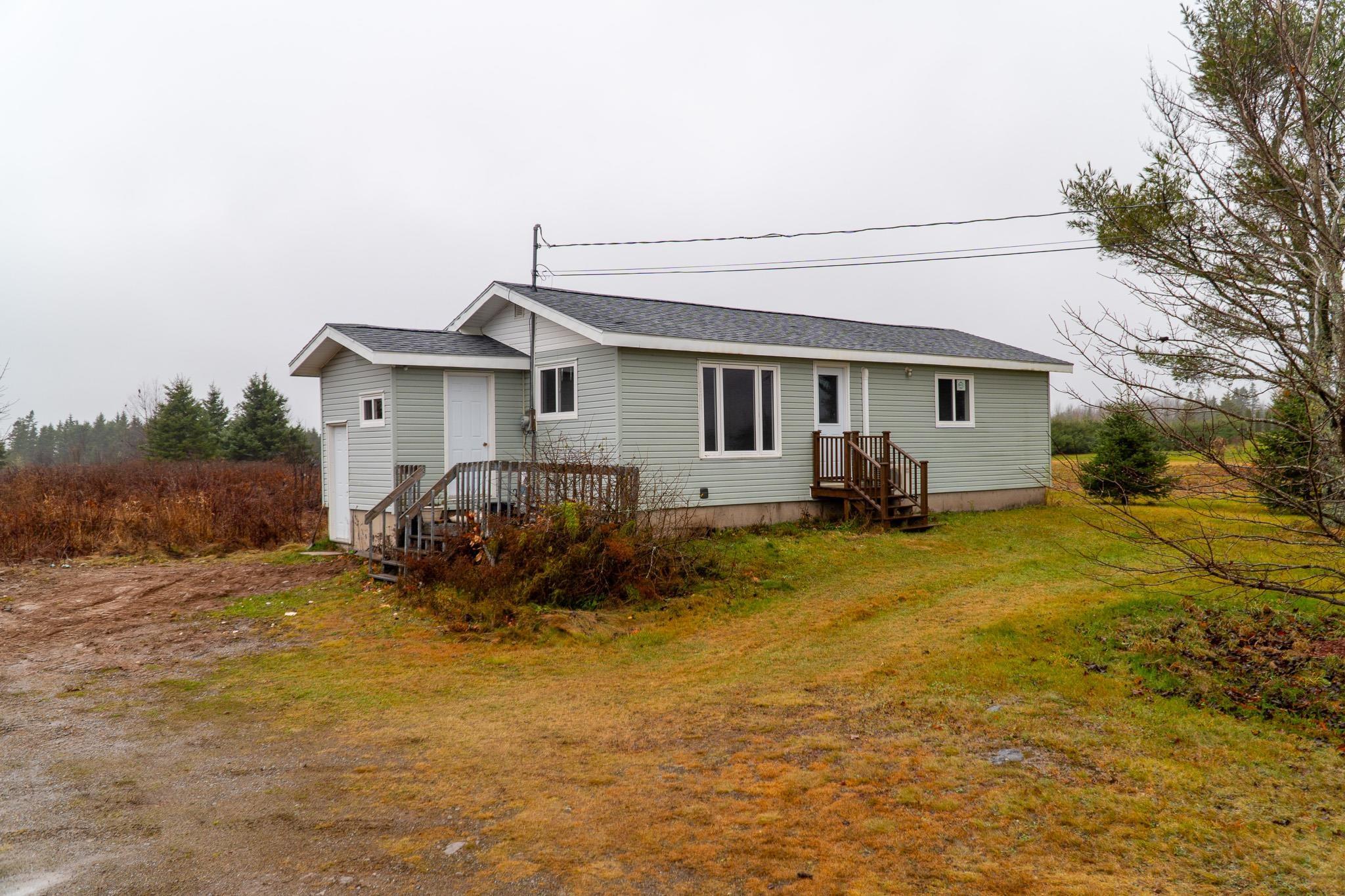 $225,000.00: 3889 12 Highway, South Alton