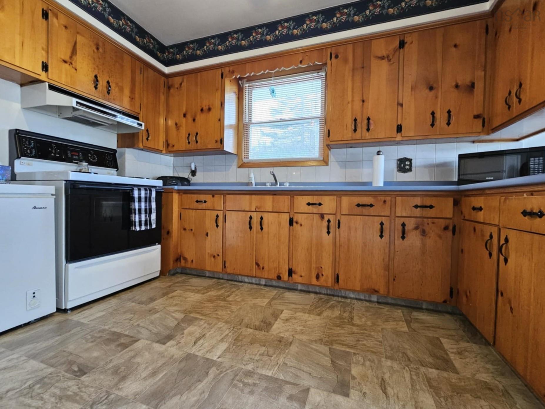 $329,000.00: 13 Evergreen Drive, Salmon River