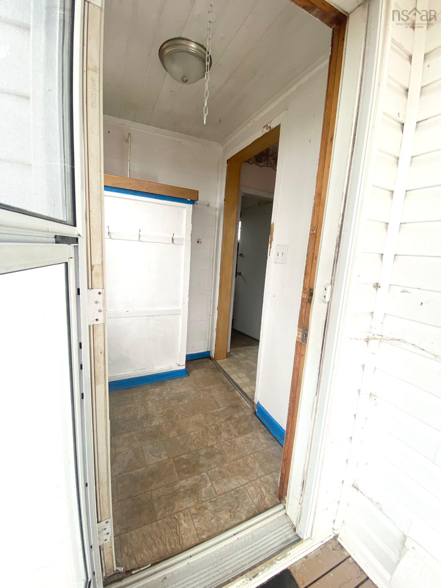 $64,999.00: 5152 316 Highway, Charlos Cove