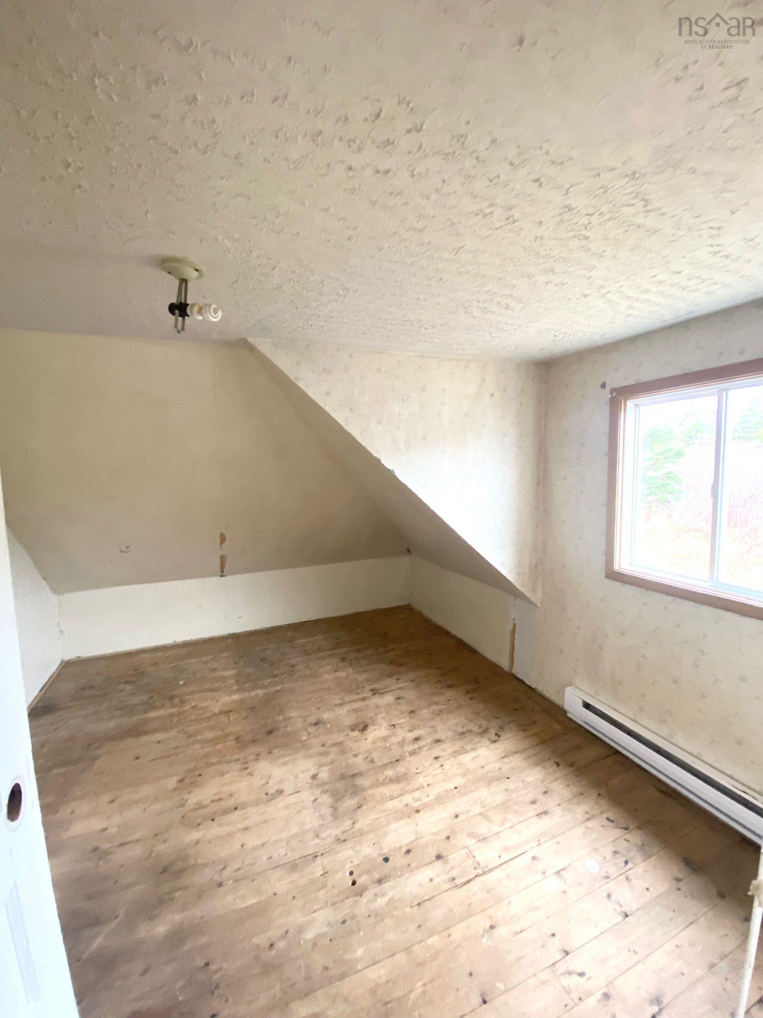 $64,999.00: 5152 316 Highway, Charlos Cove