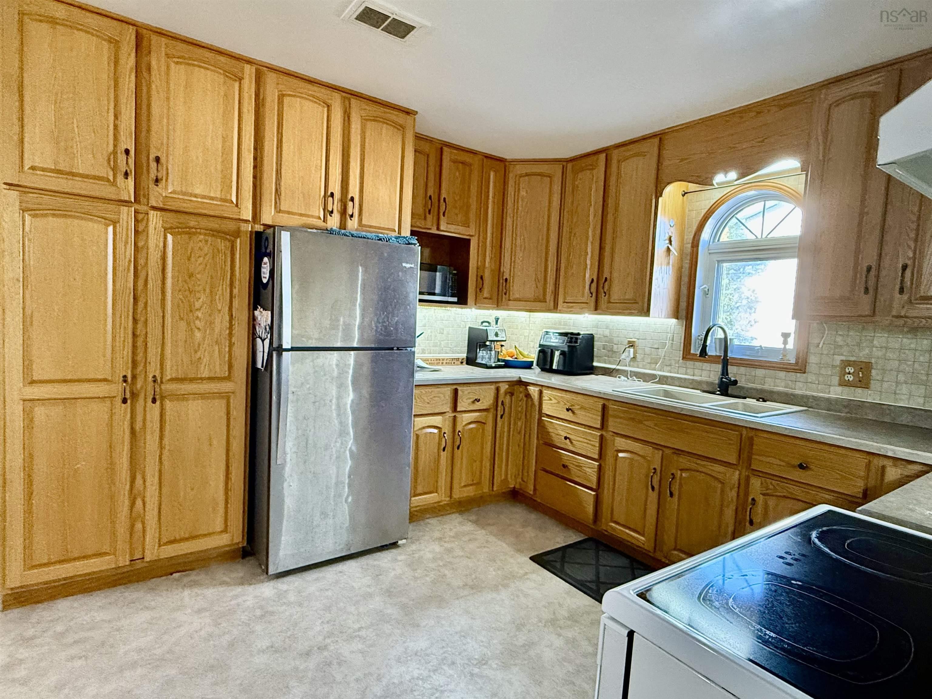 $330,000.00: 55 Bayside Drive, Brass Hill
