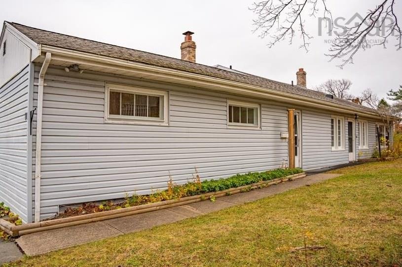 $579,999.00: 10 Winona Crescent, Rockingham