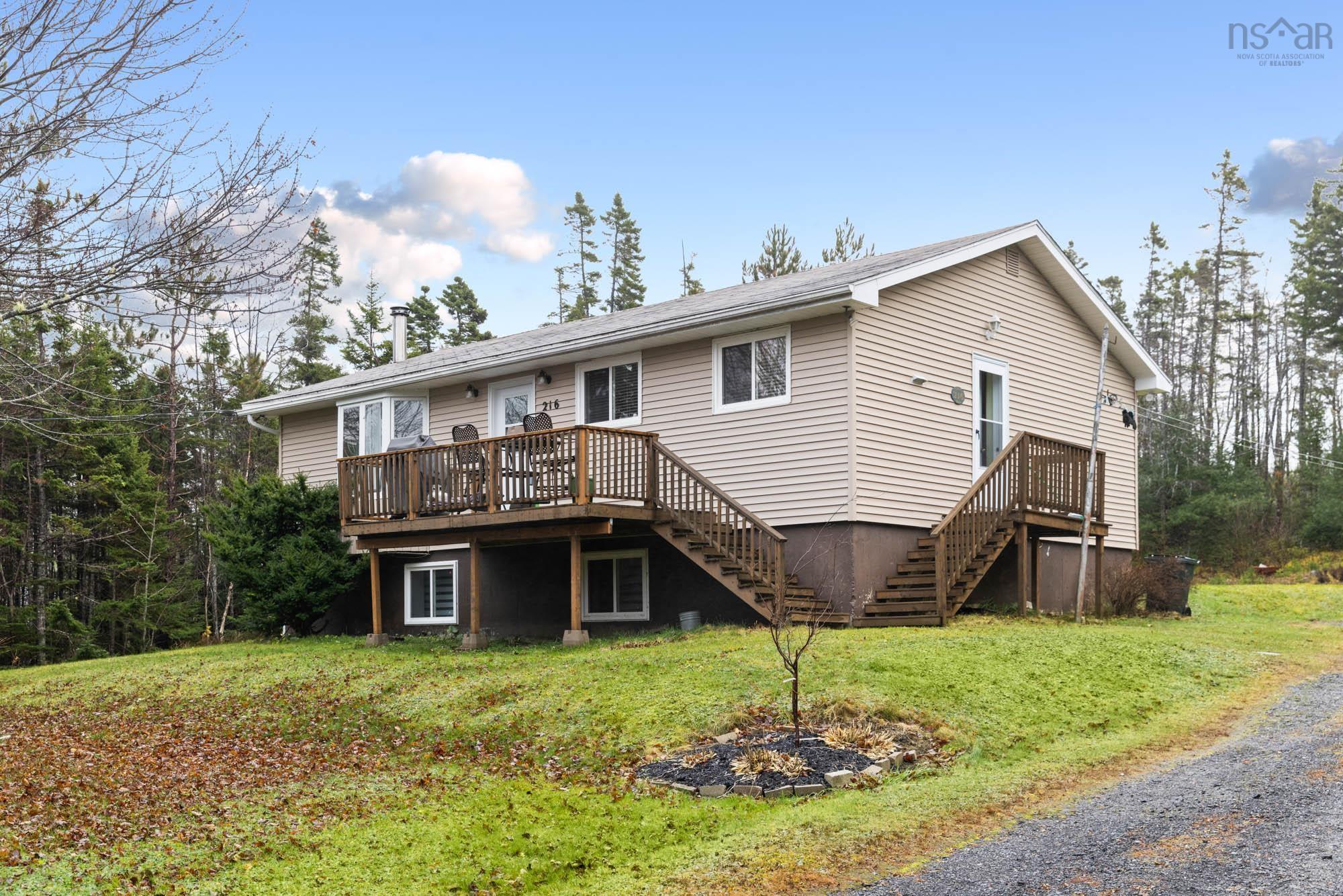 $459,900.00: 216 Powers Road, Whites Lake