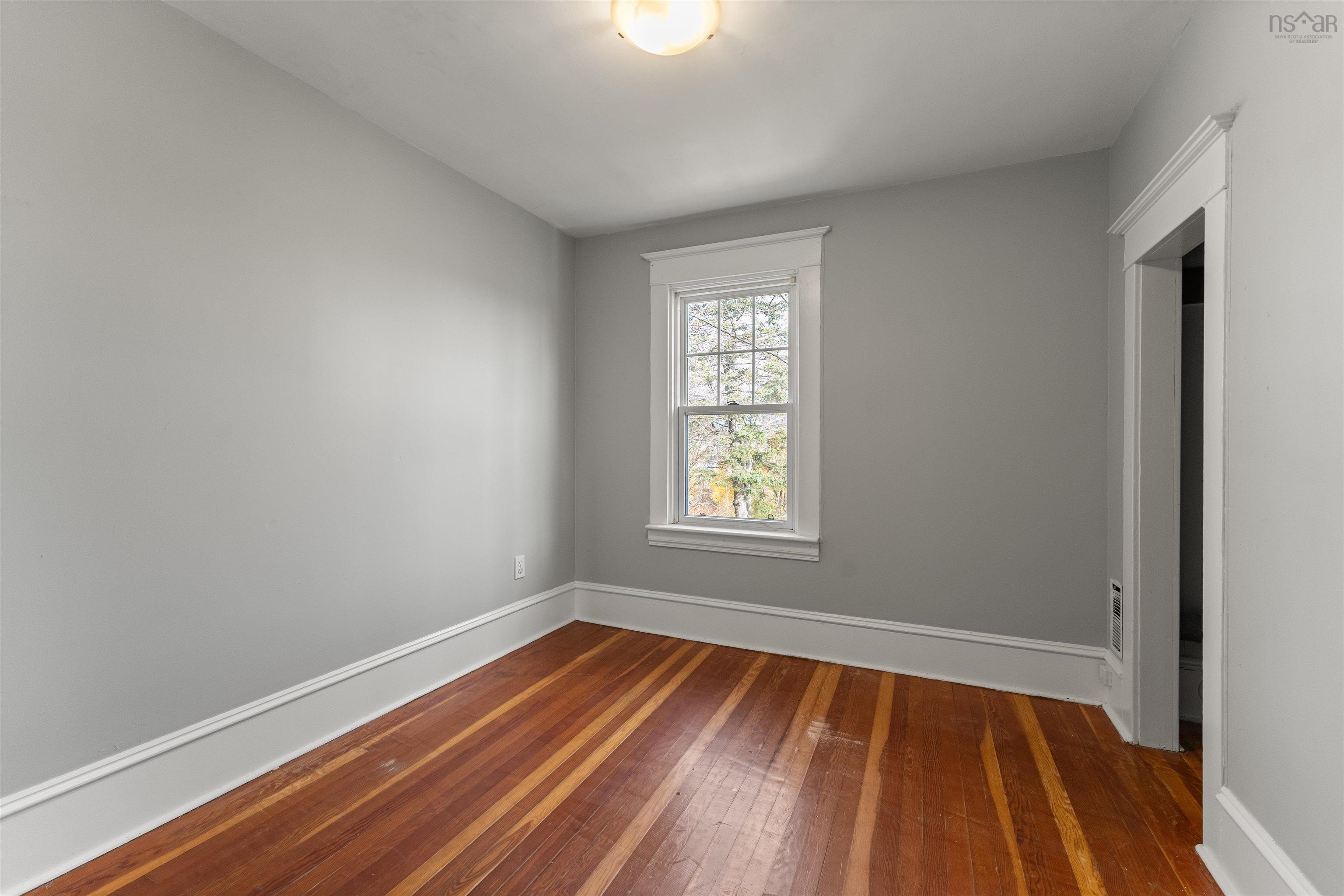 $399,900.00: 53 A Rose Street, Dartmouth