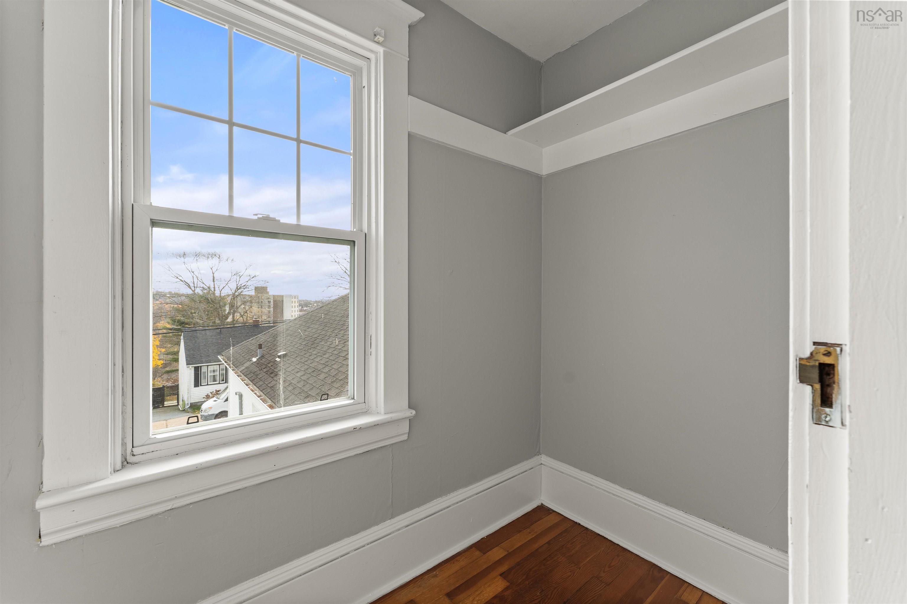 $399,900.00: 53 A Rose Street, Dartmouth