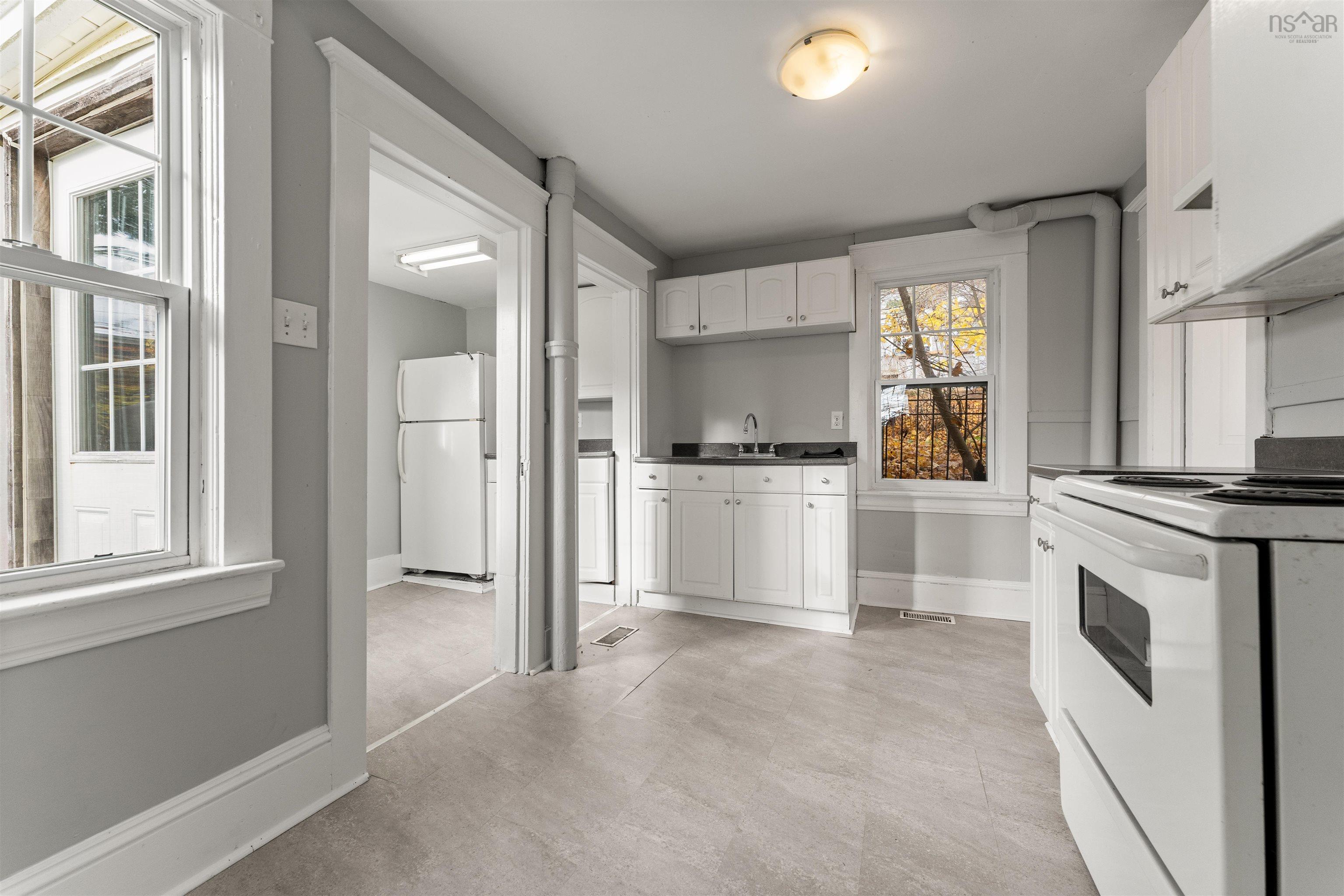 $399,900.00: 53 A Rose Street, Dartmouth