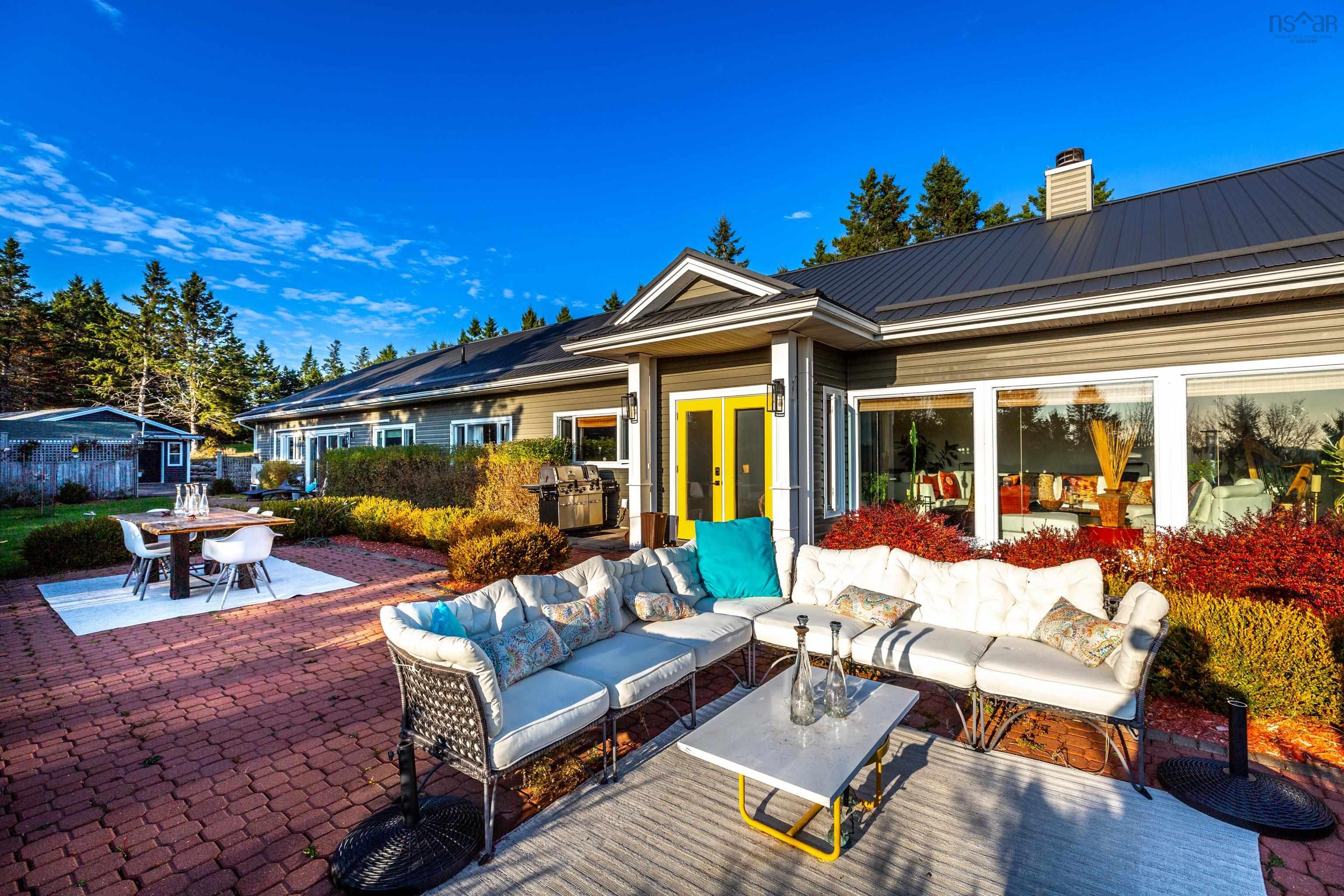 $1,490,000.00: 19 Hermans Point Road, Herman's Island