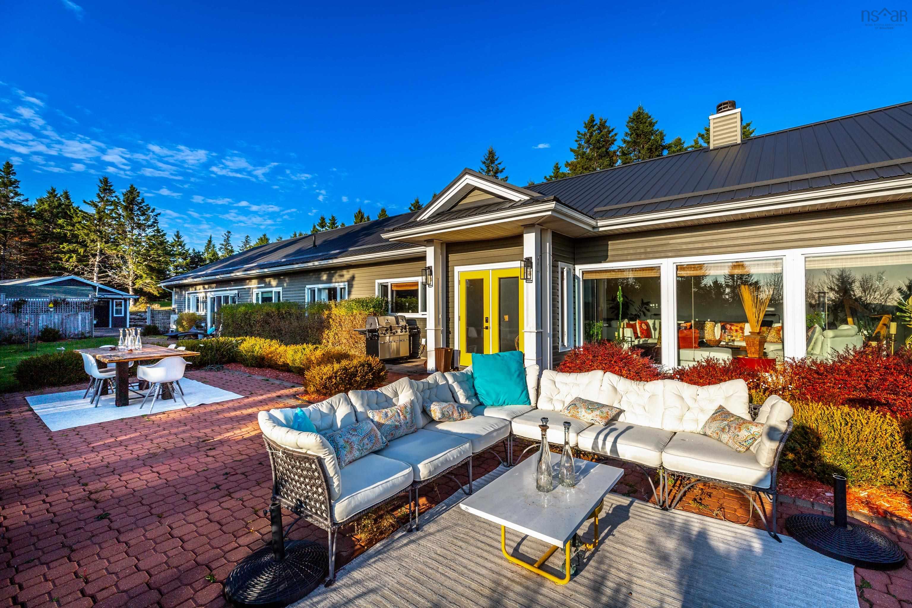 $1,490,000.00: 19 Hermans Point Road, Herman