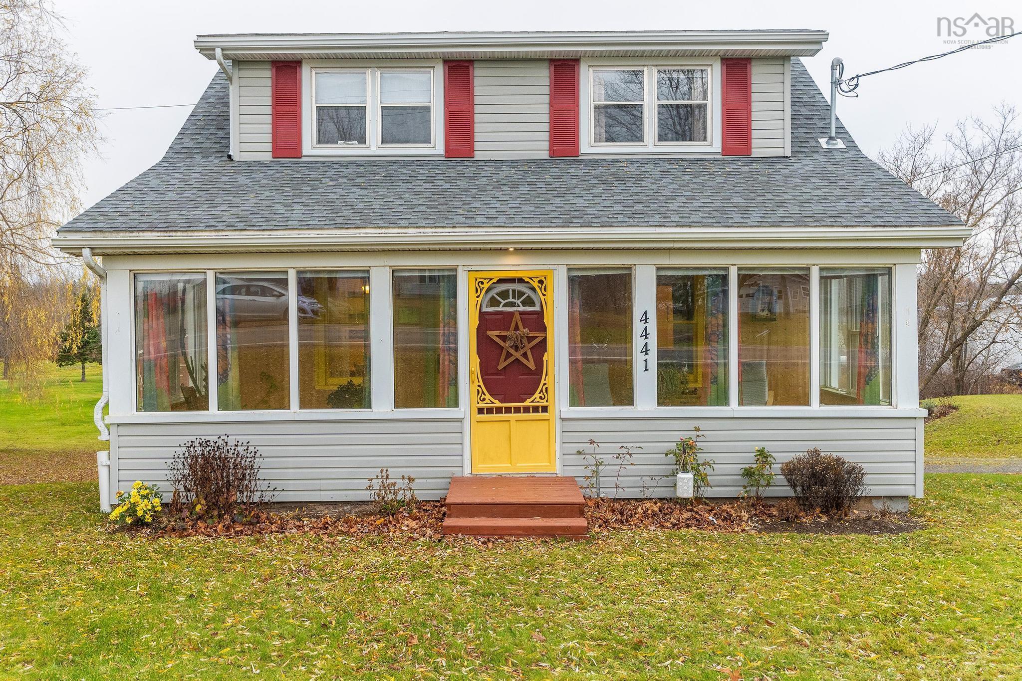 $399,999.00: 4441 Highway 1, Three Mile Plains