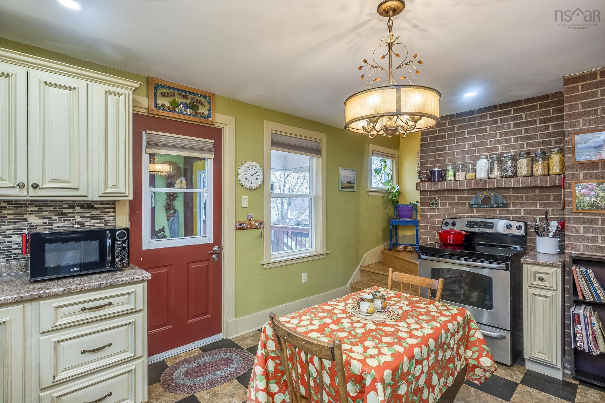 $399,999.00: 4441 Highway 1, Three Mile Plains