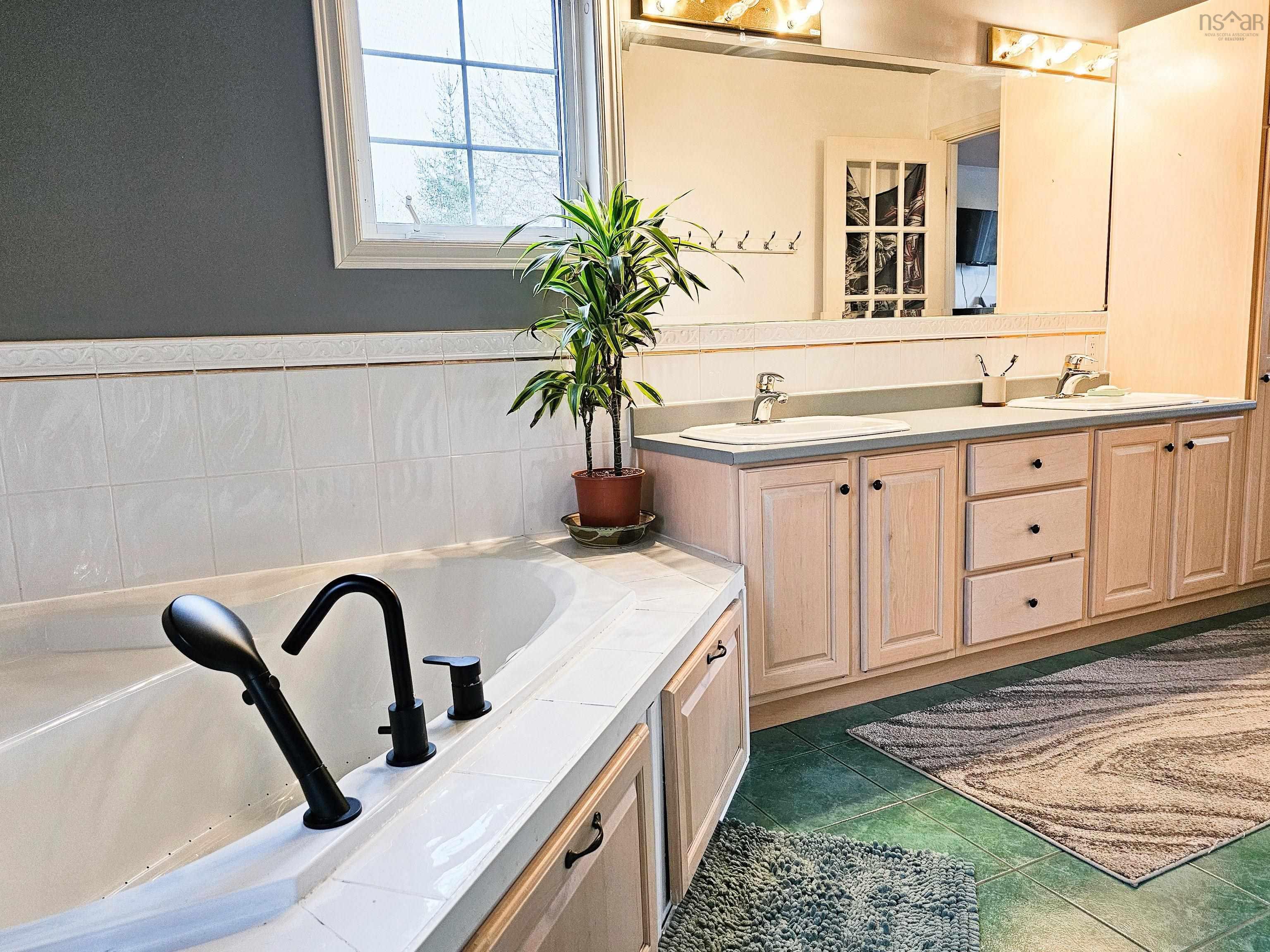 $425,000.00: 70 Robertson Crescent, Truro