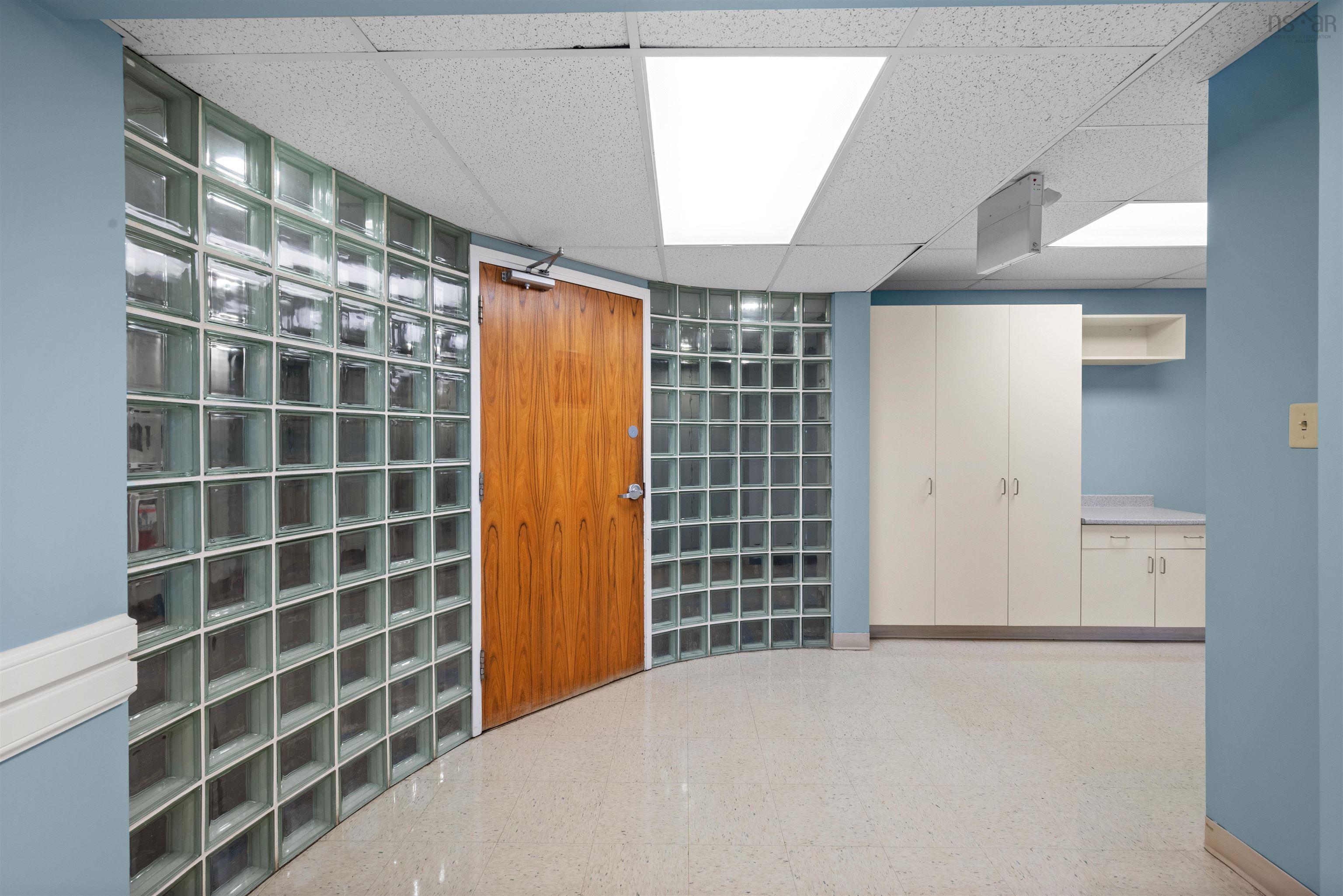 629 5991 Spring Garden Road, Halifax, NS (MLS 202427256)