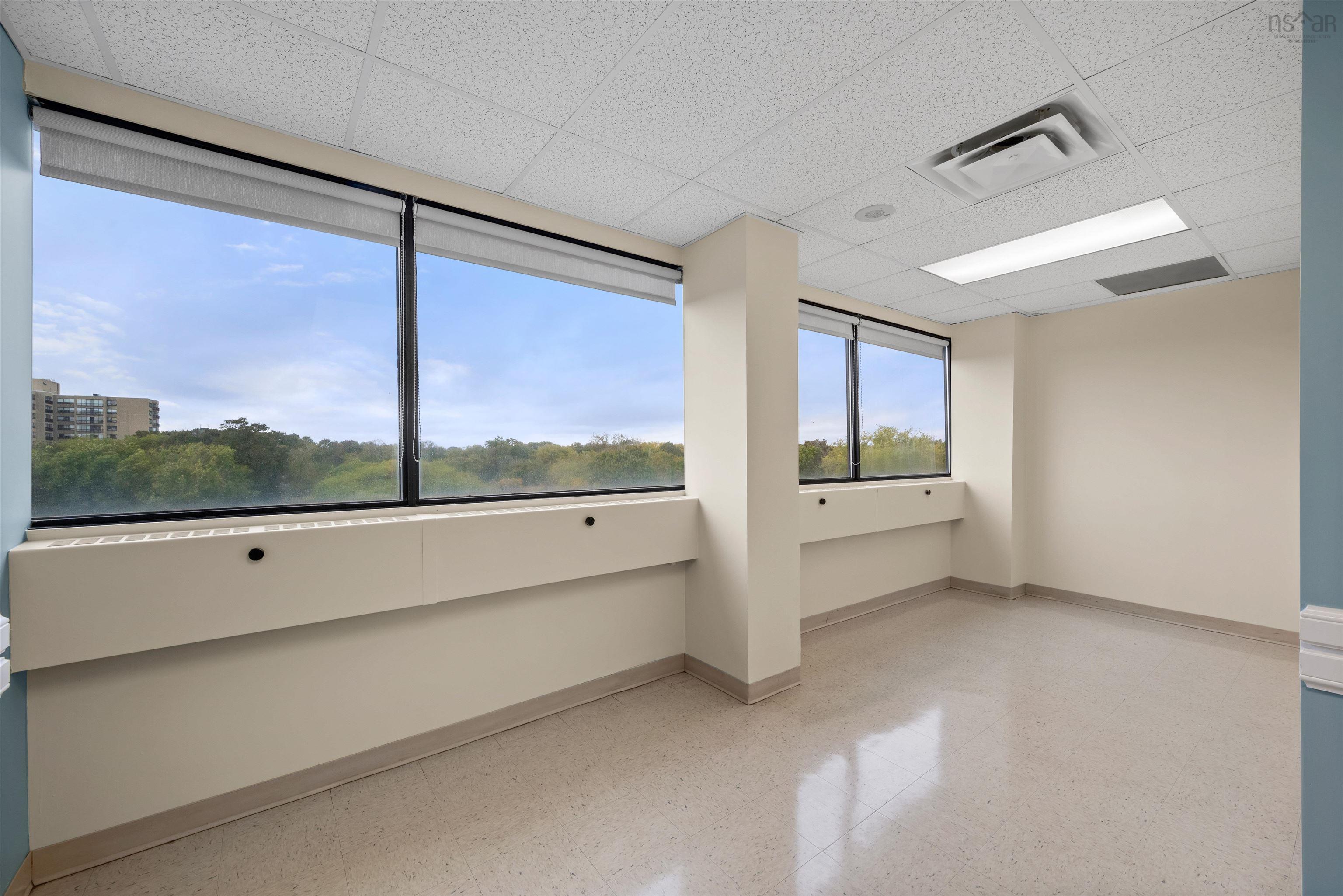 629 5991 Spring Garden Road, Halifax, NS (MLS 202427256)