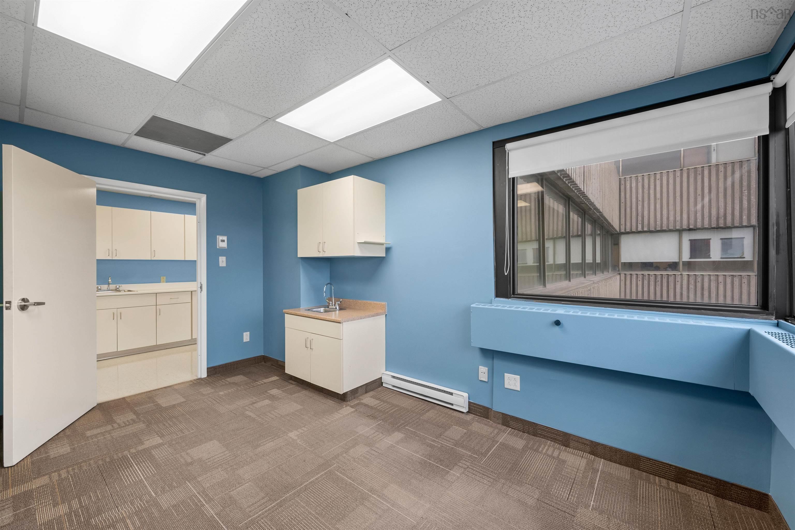 629 5991 Spring Garden Road, Halifax, NS (MLS 202427256)