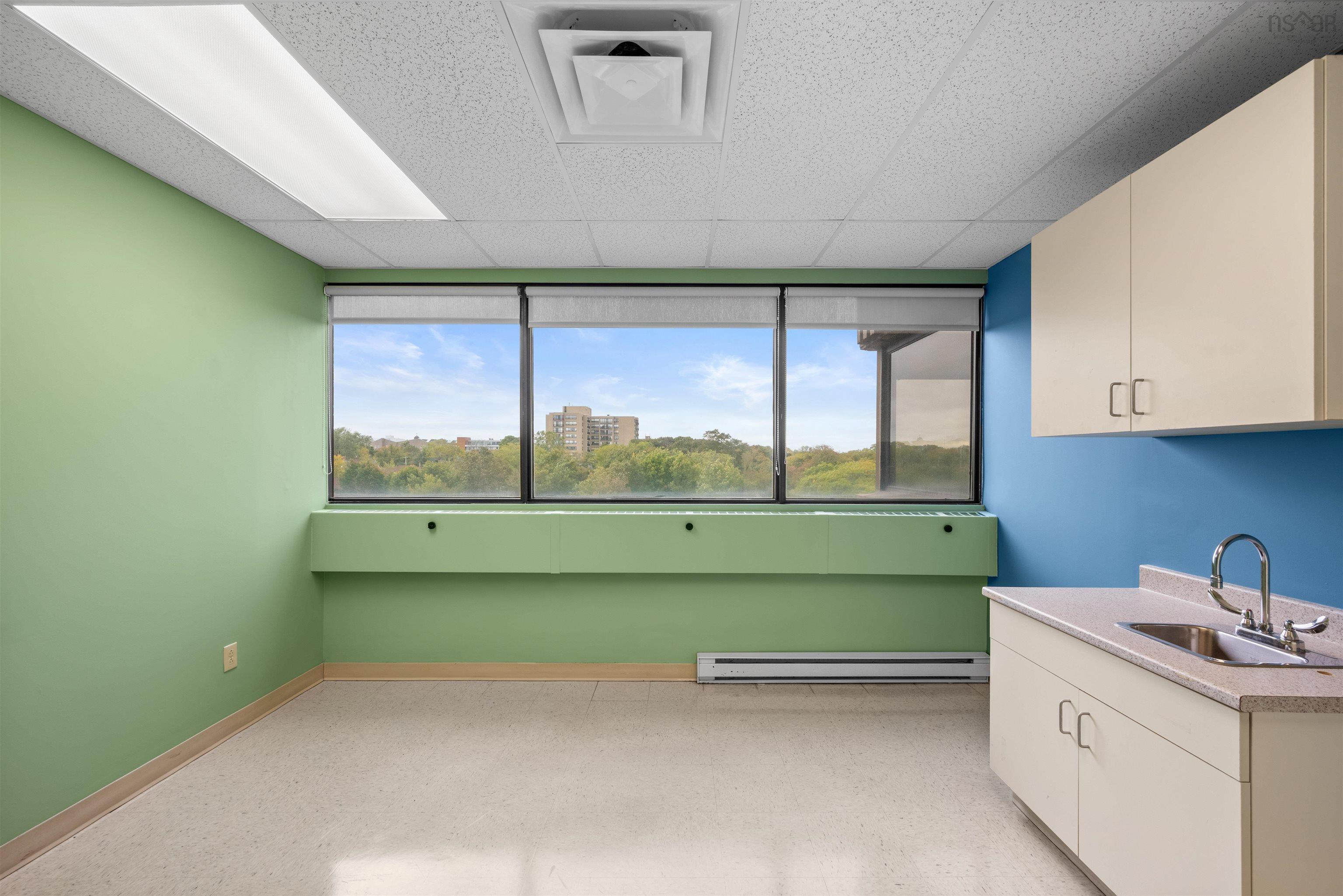 629 5991 Spring Garden Road, Halifax, NS (MLS 202427256)