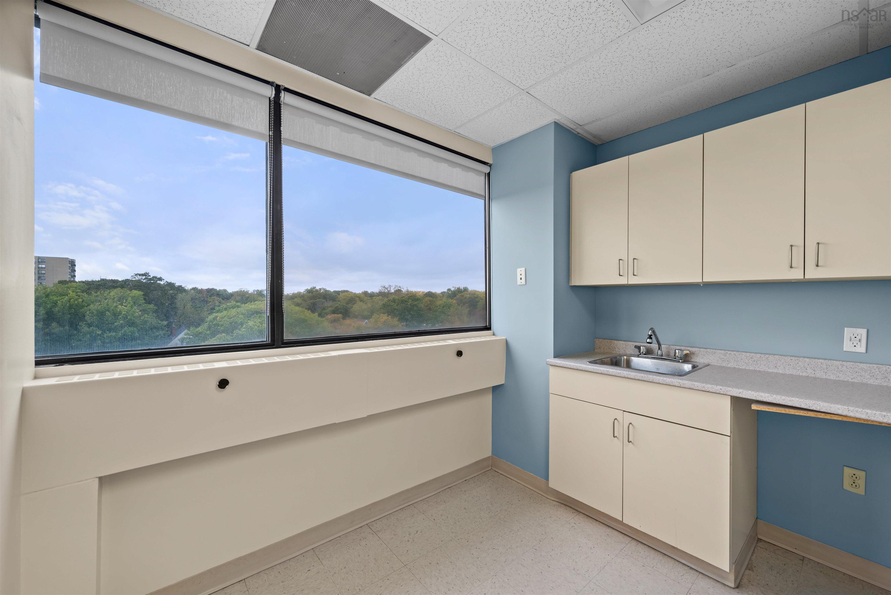 629 5991 Spring Garden Road, Halifax, NS (MLS 202427256)