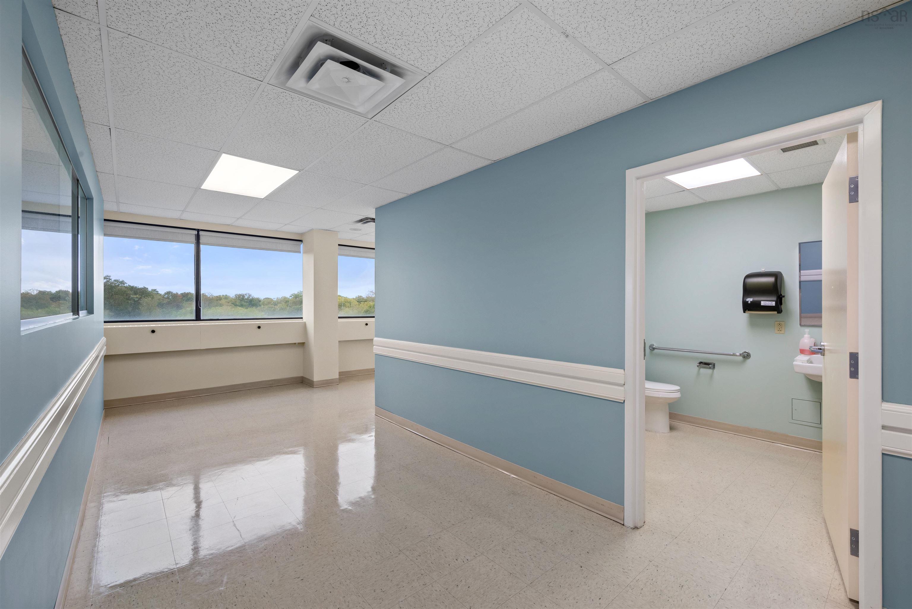 629 5991 Spring Garden Road, Halifax, NS (MLS 202427256)