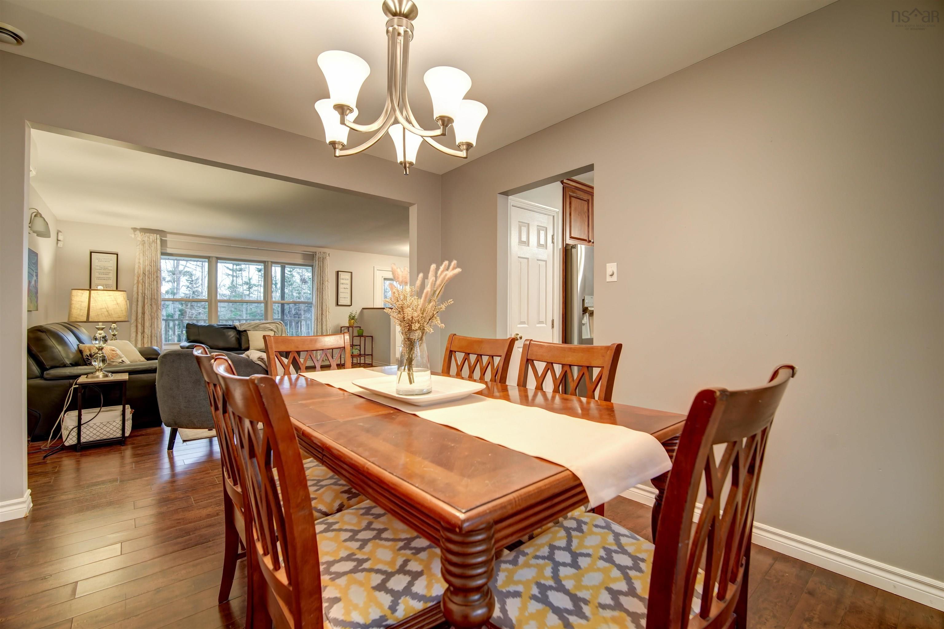 $699,900.00: 489 Windgate Drive, Windsor Junction