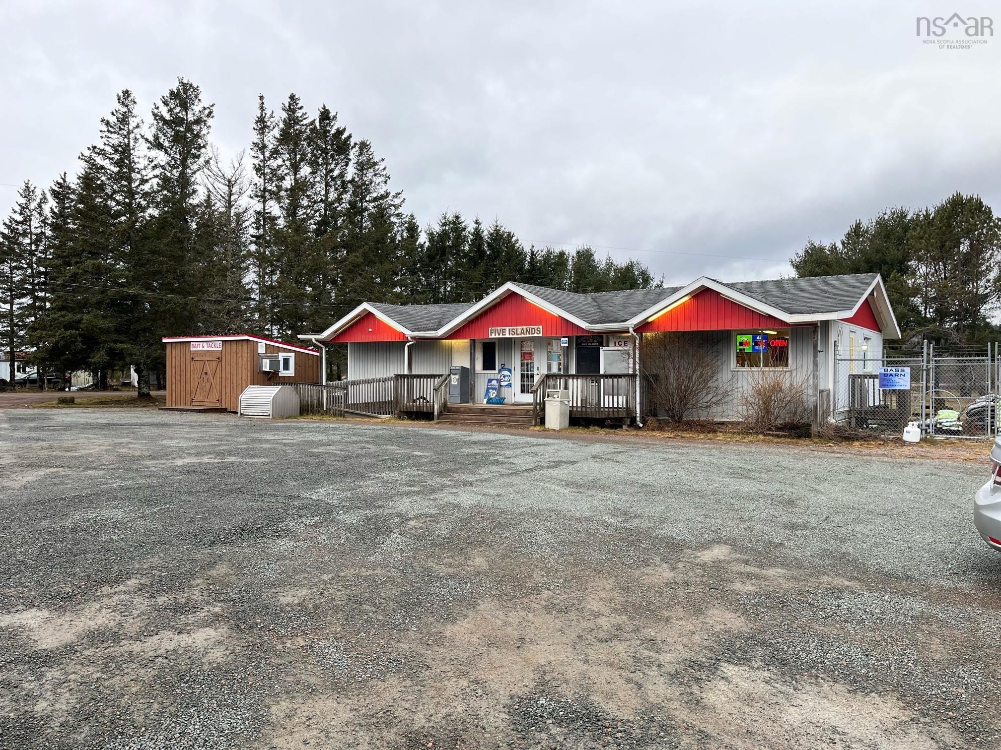 $275,000.00: 1151 Highway 2, Five Islands
