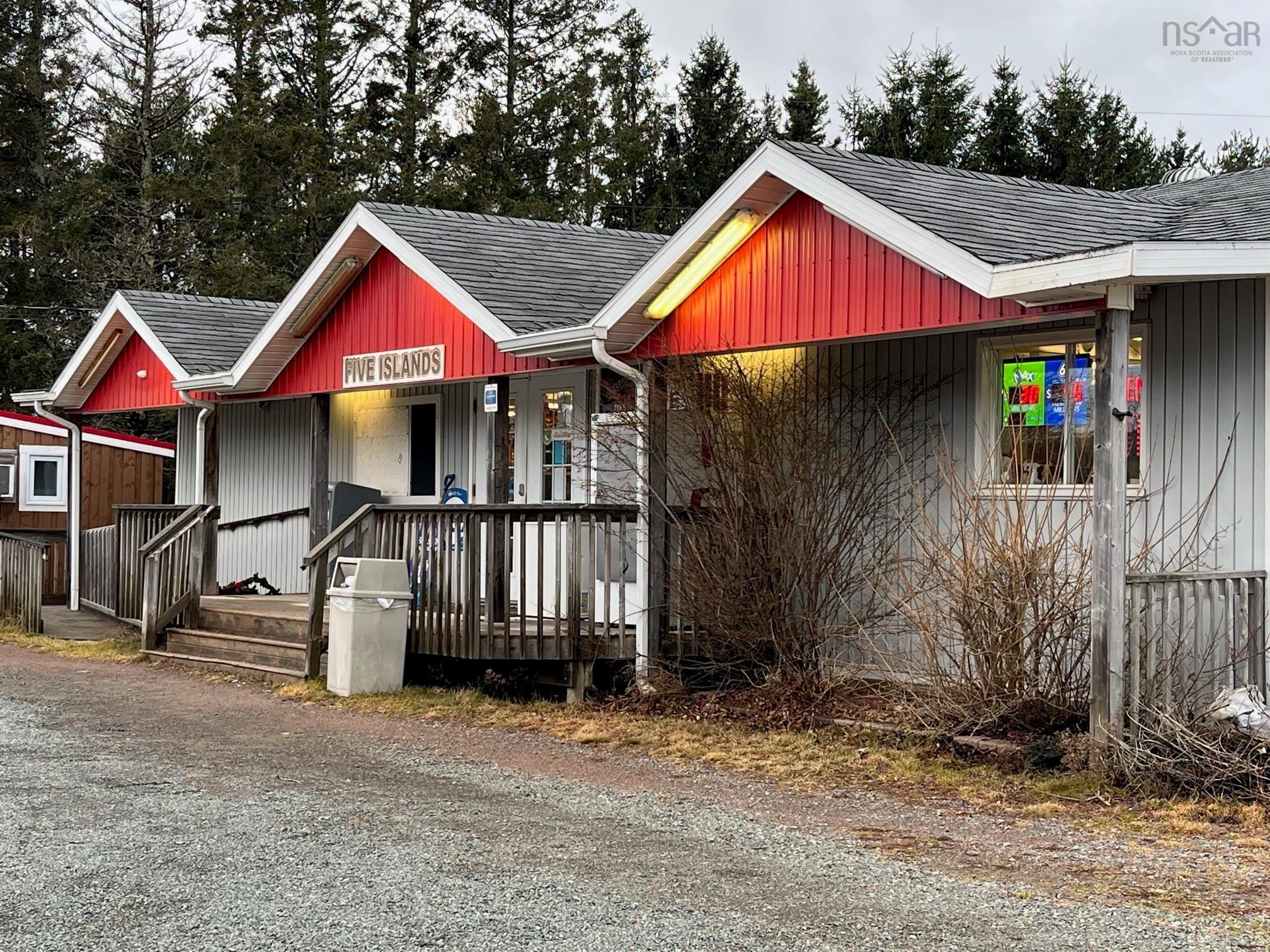 $275,000.00: 1151 Highway 2, Five Islands