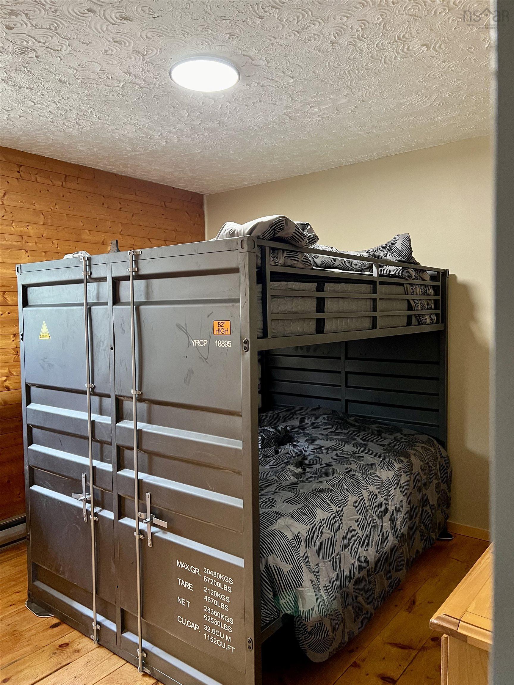 $289,000.00: 98 Lakeside Drive, Welshtown