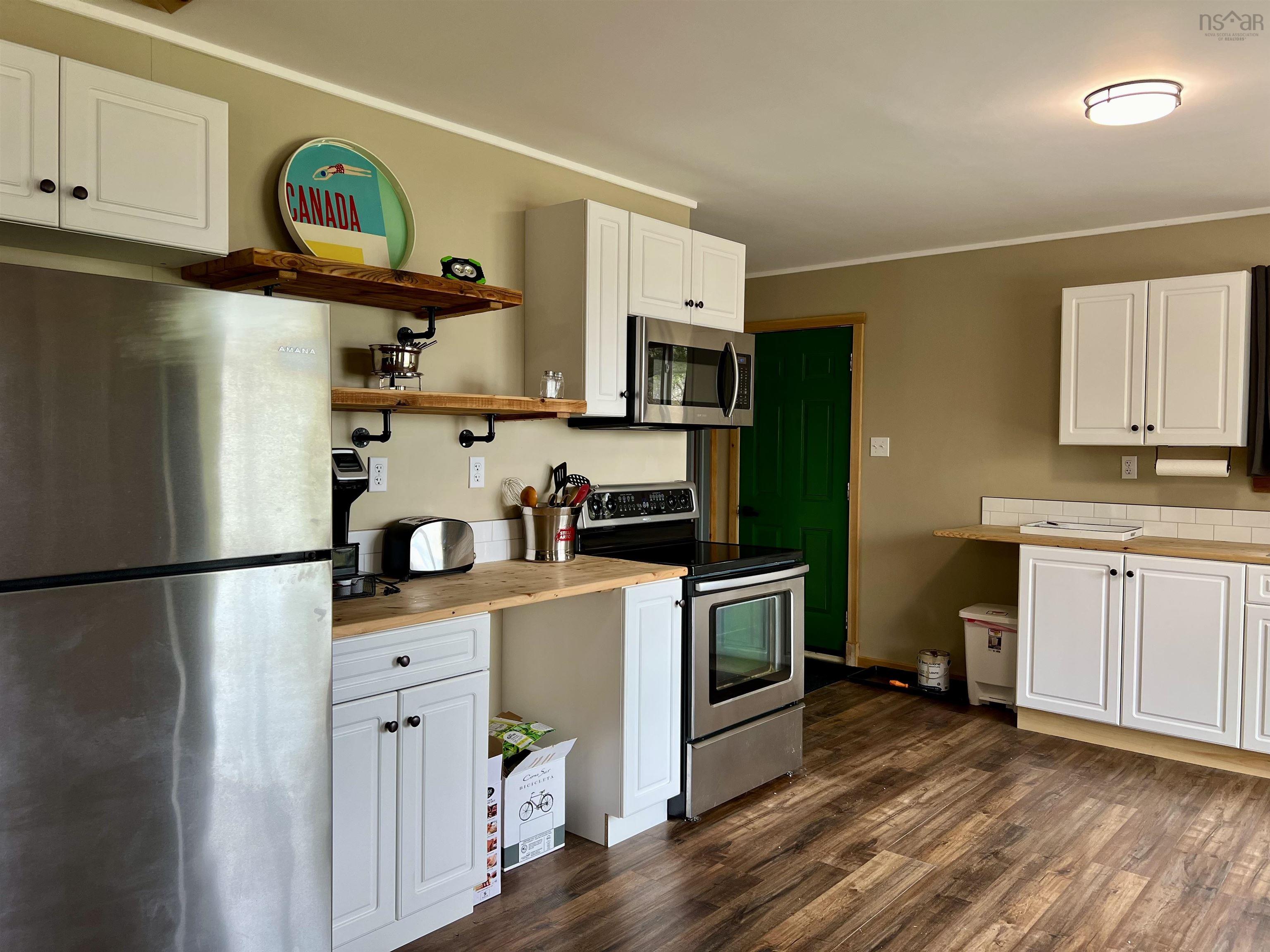 $289,000.00: 98 Lakeside Drive, Welshtown