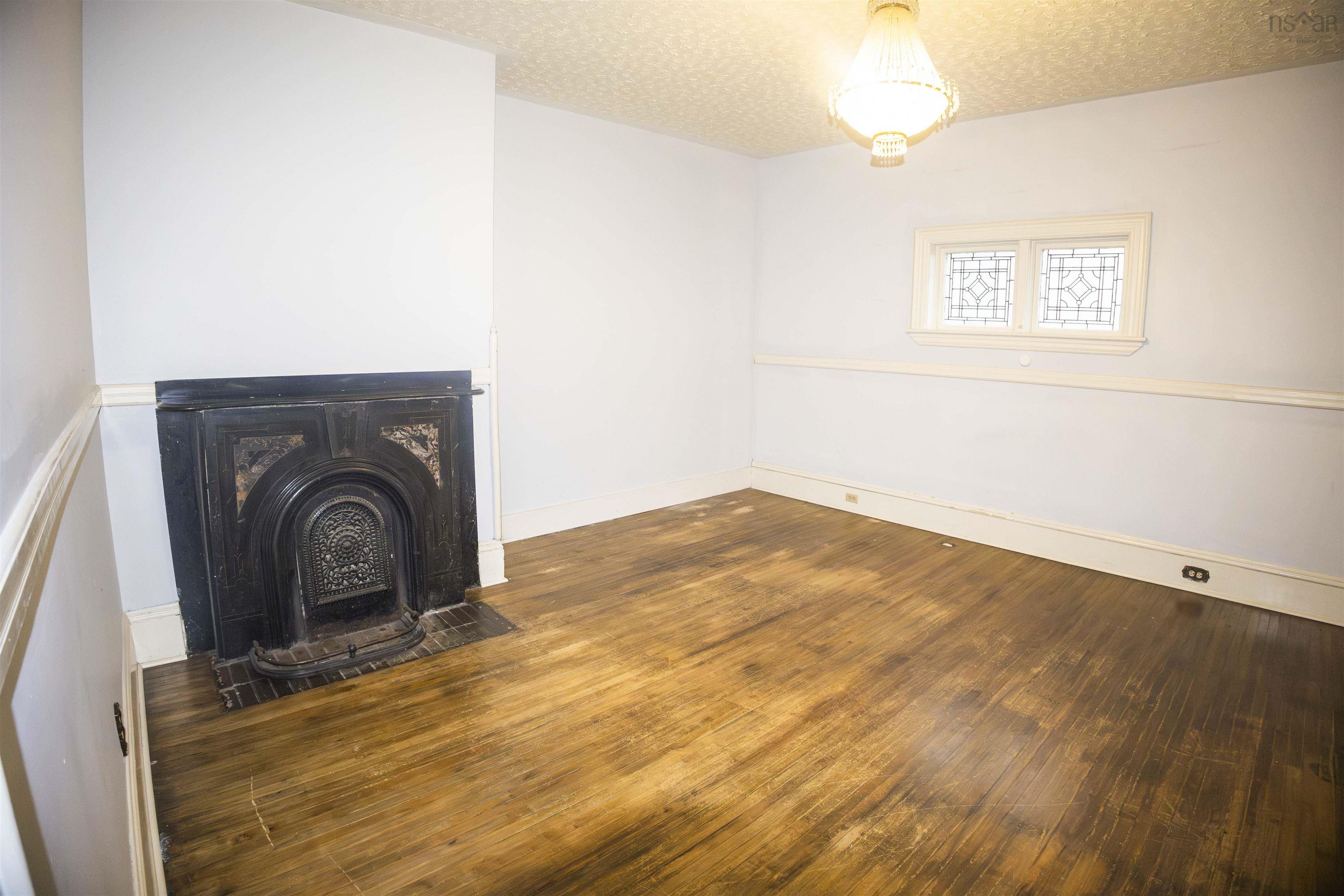 $340,000.00: 100 Park Street, Truro
