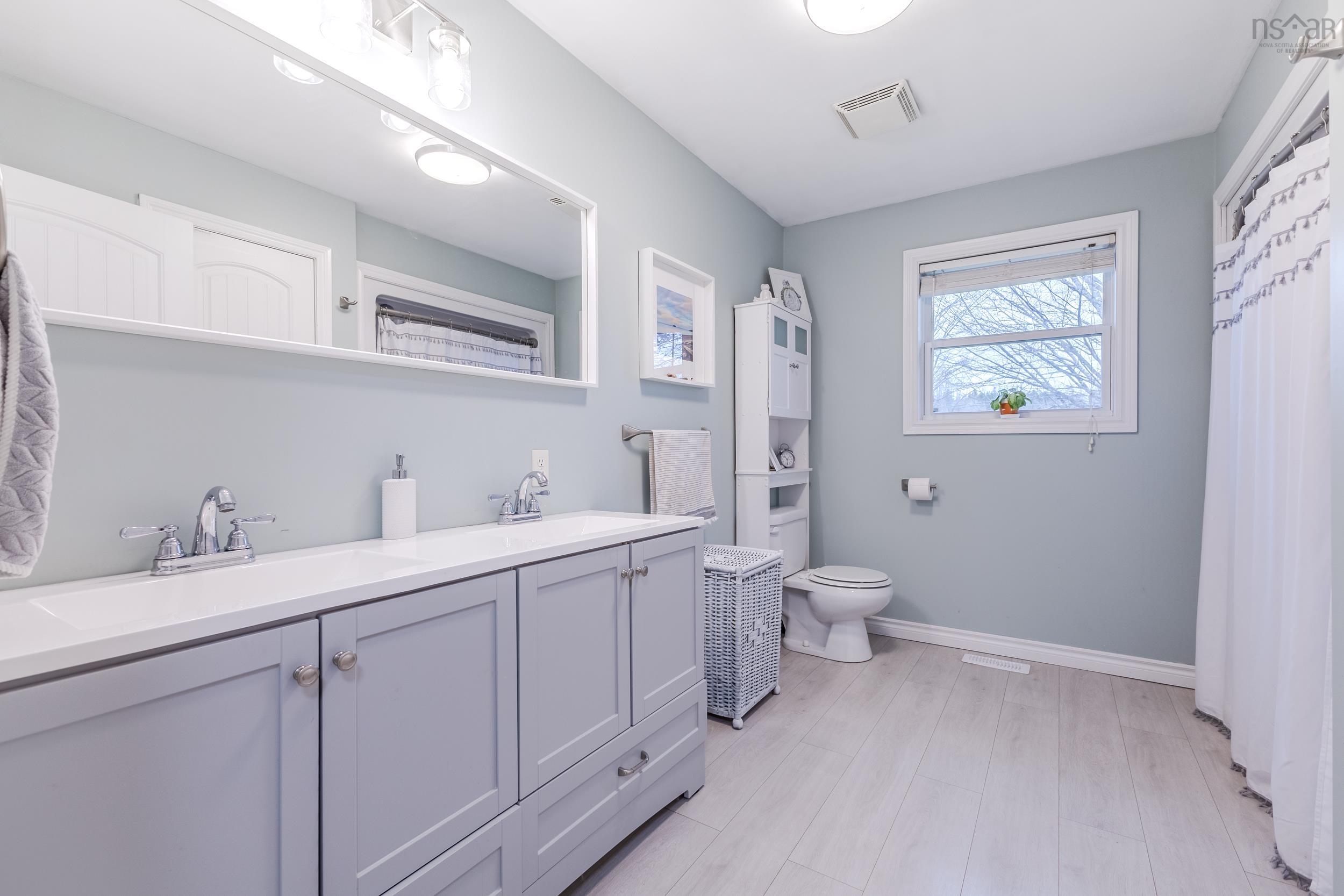 $339,900.00: 82 Chase Lane, Beaver Brook