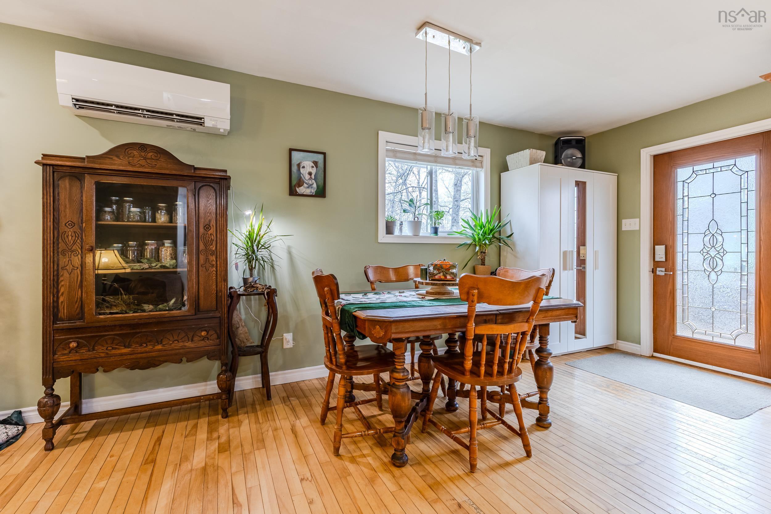 $339,900.00: 82 Chase Lane, Beaver Brook