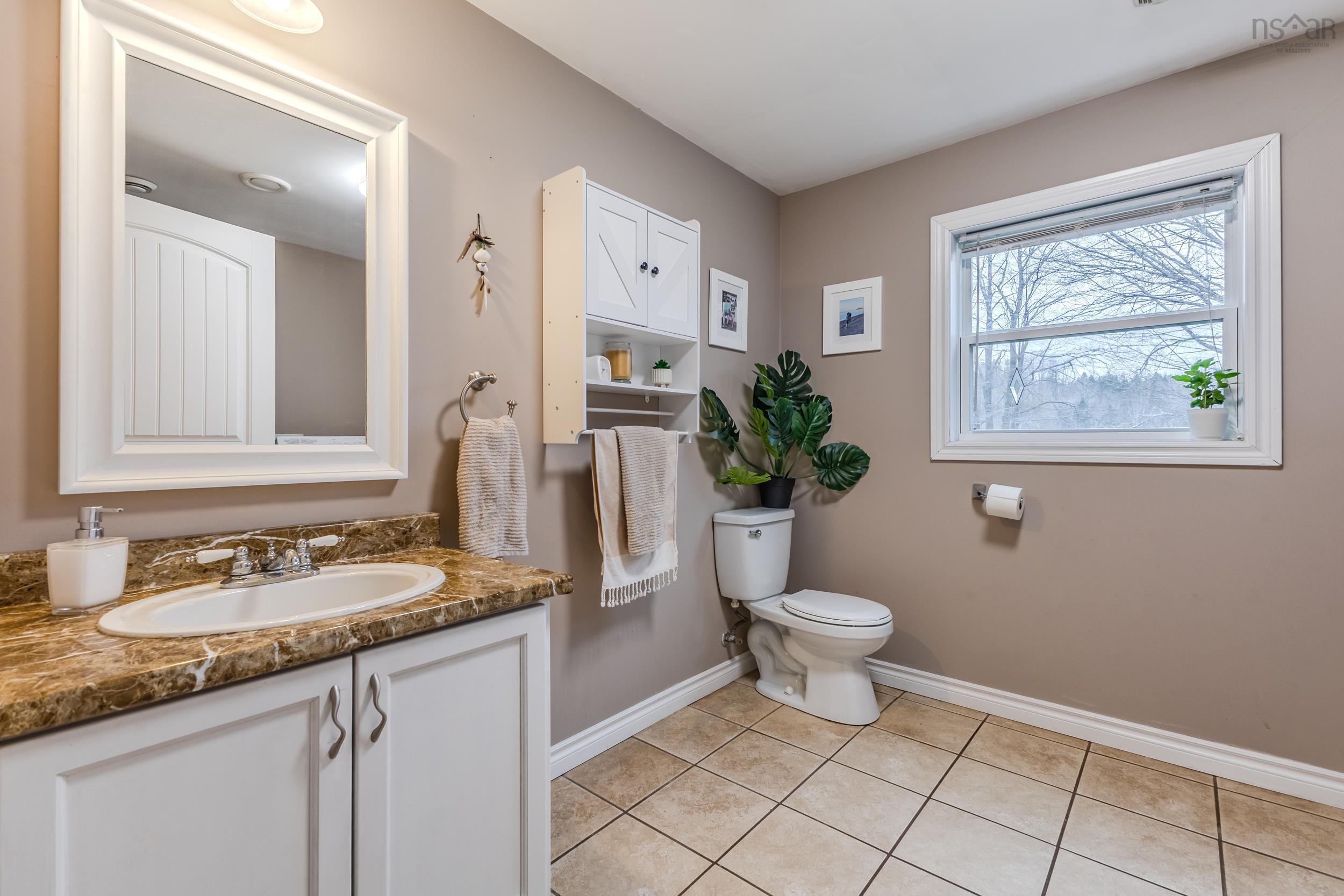 $339,900.00: 82 Chase Lane, Beaver Brook