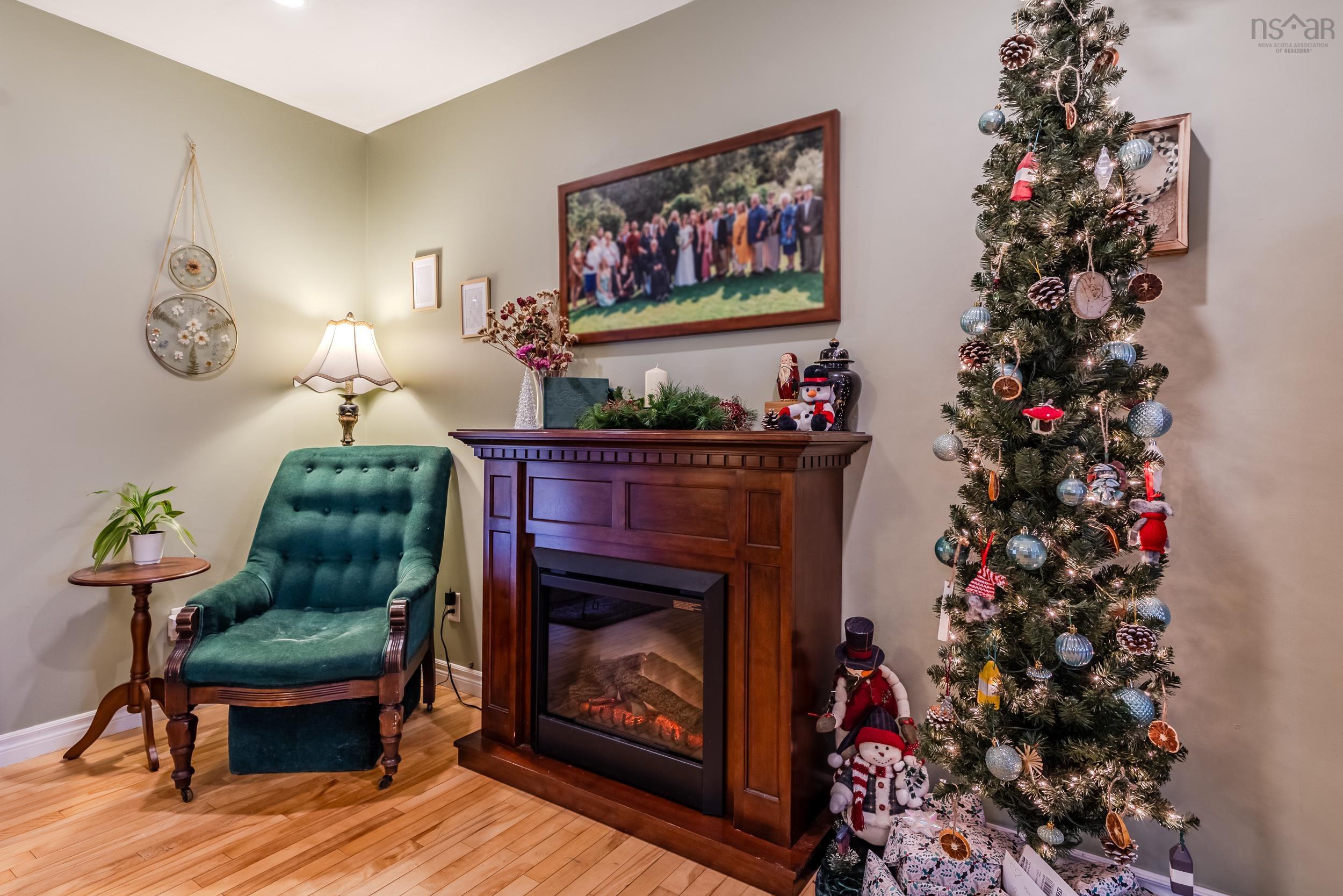 $339,900.00: 82 Chase Lane, Beaver Brook
