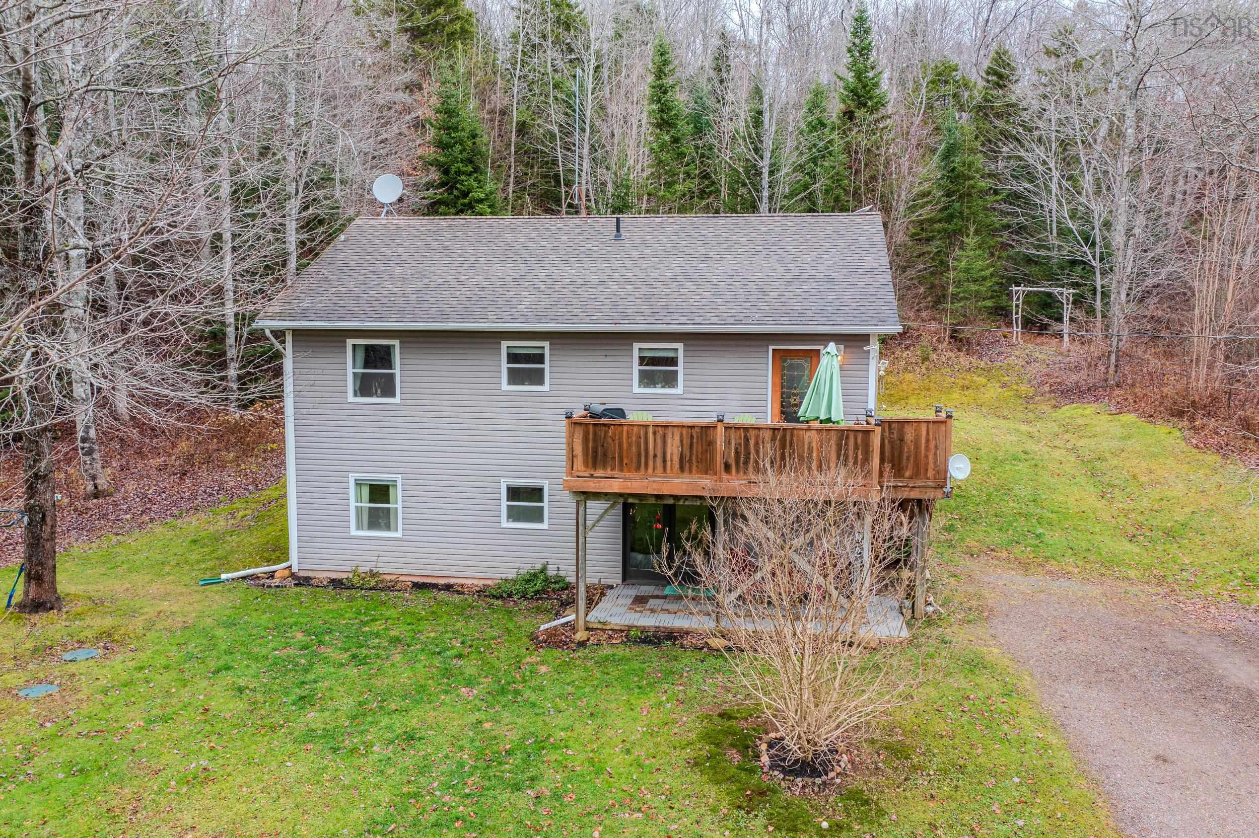 $339,900.00: 82 Chase Lane, Beaver Brook