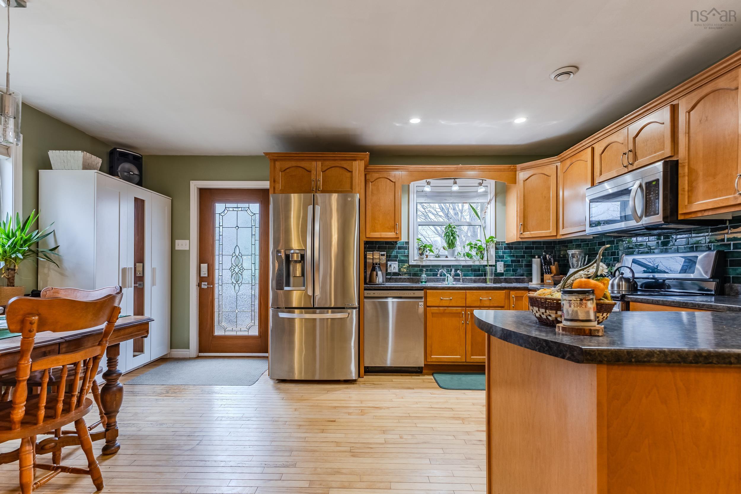 $339,900.00: 82 Chase Lane, Beaver Brook