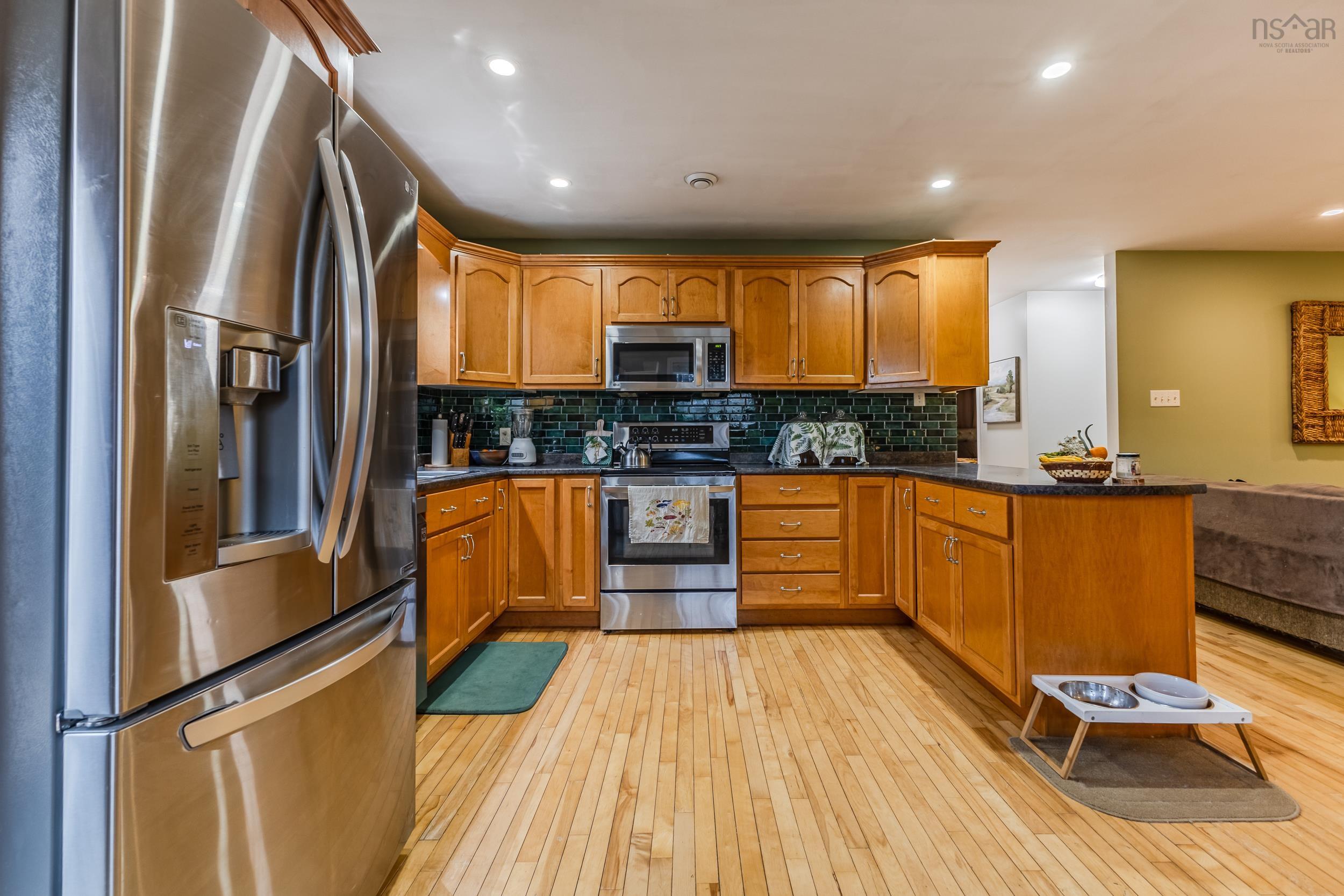 $339,900.00: 82 Chase Lane, Beaver Brook