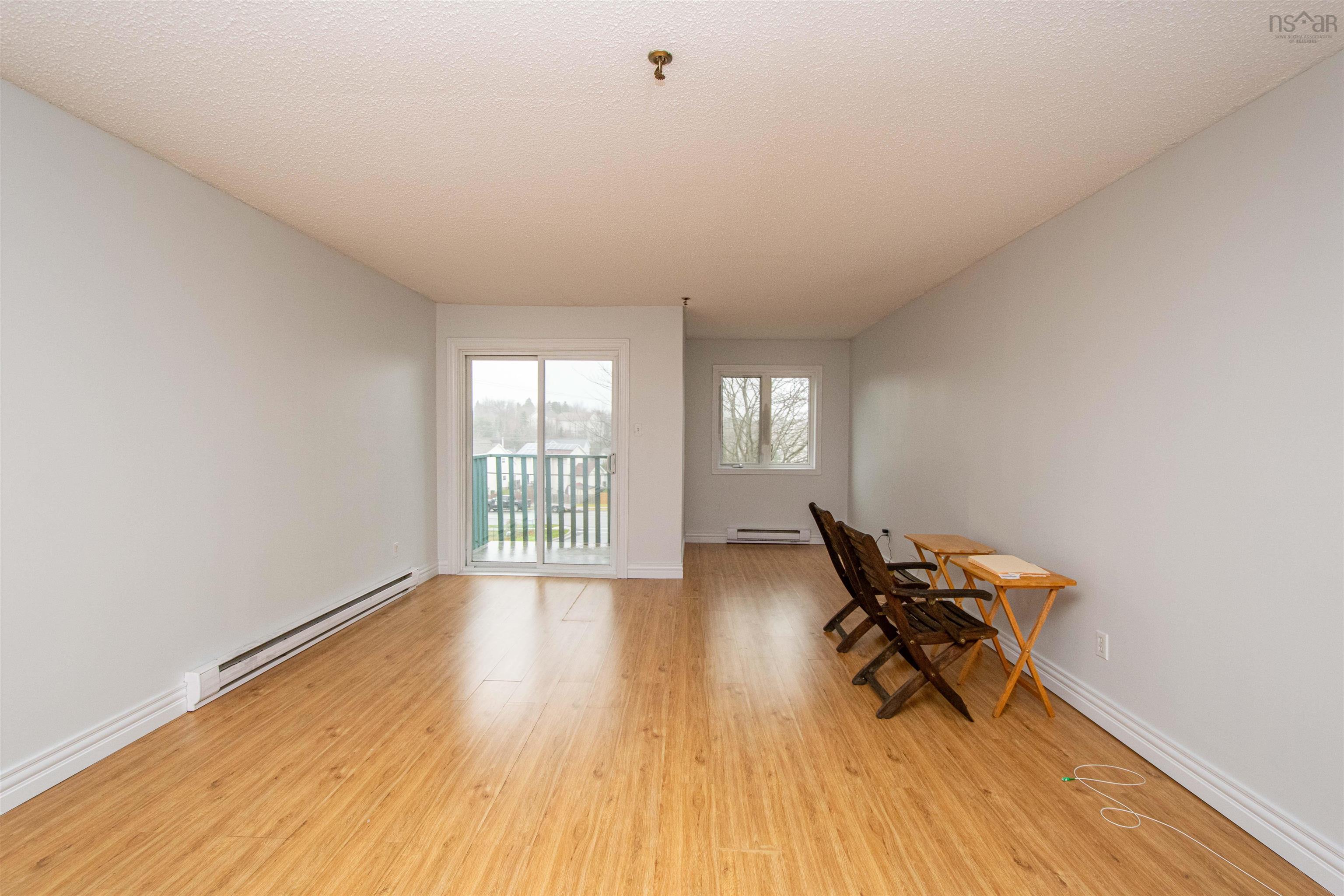 $324,900.00: 200 2 Lombardy Lane, Dartmouth