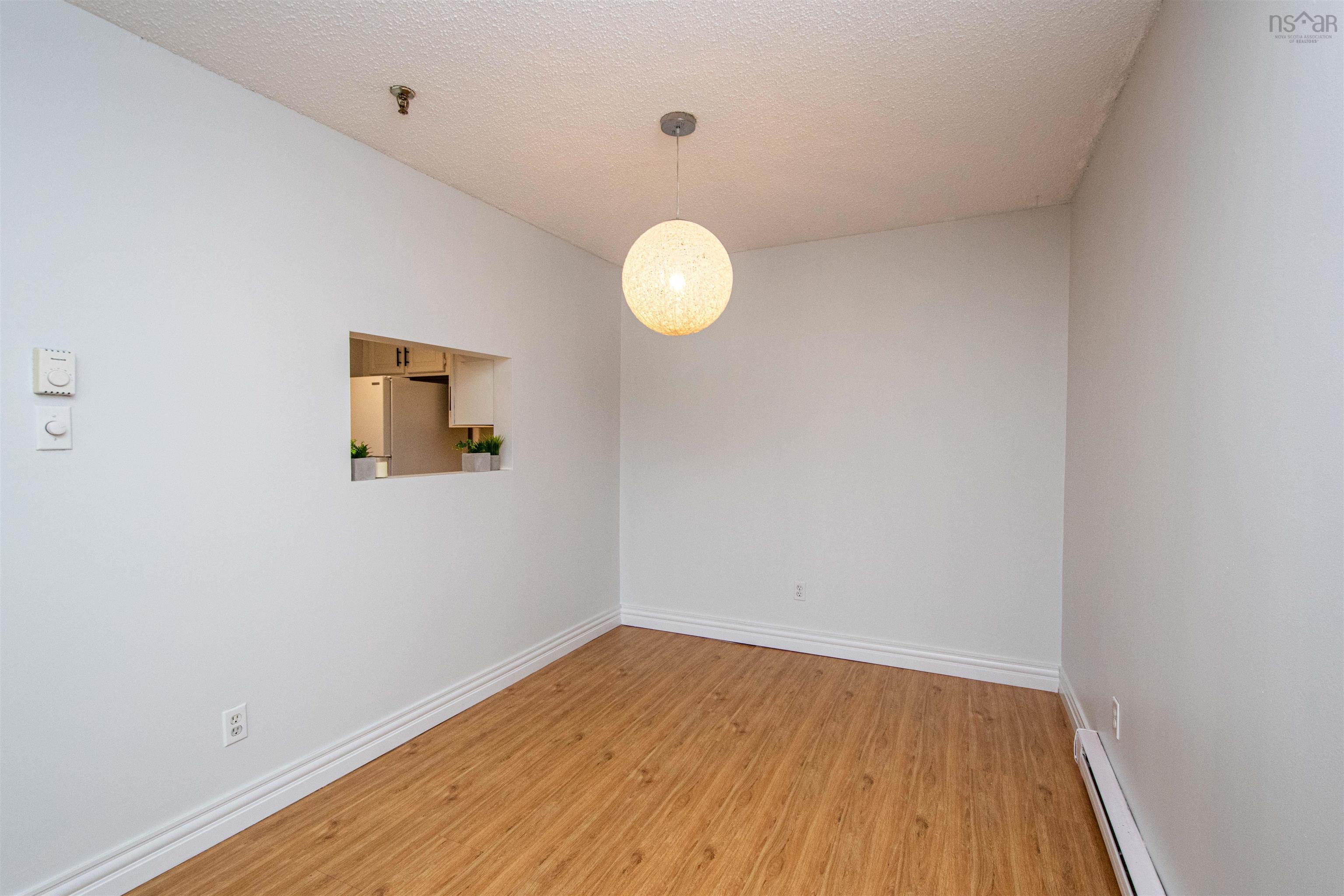 $324,900.00: 200 2 Lombardy Lane, Dartmouth