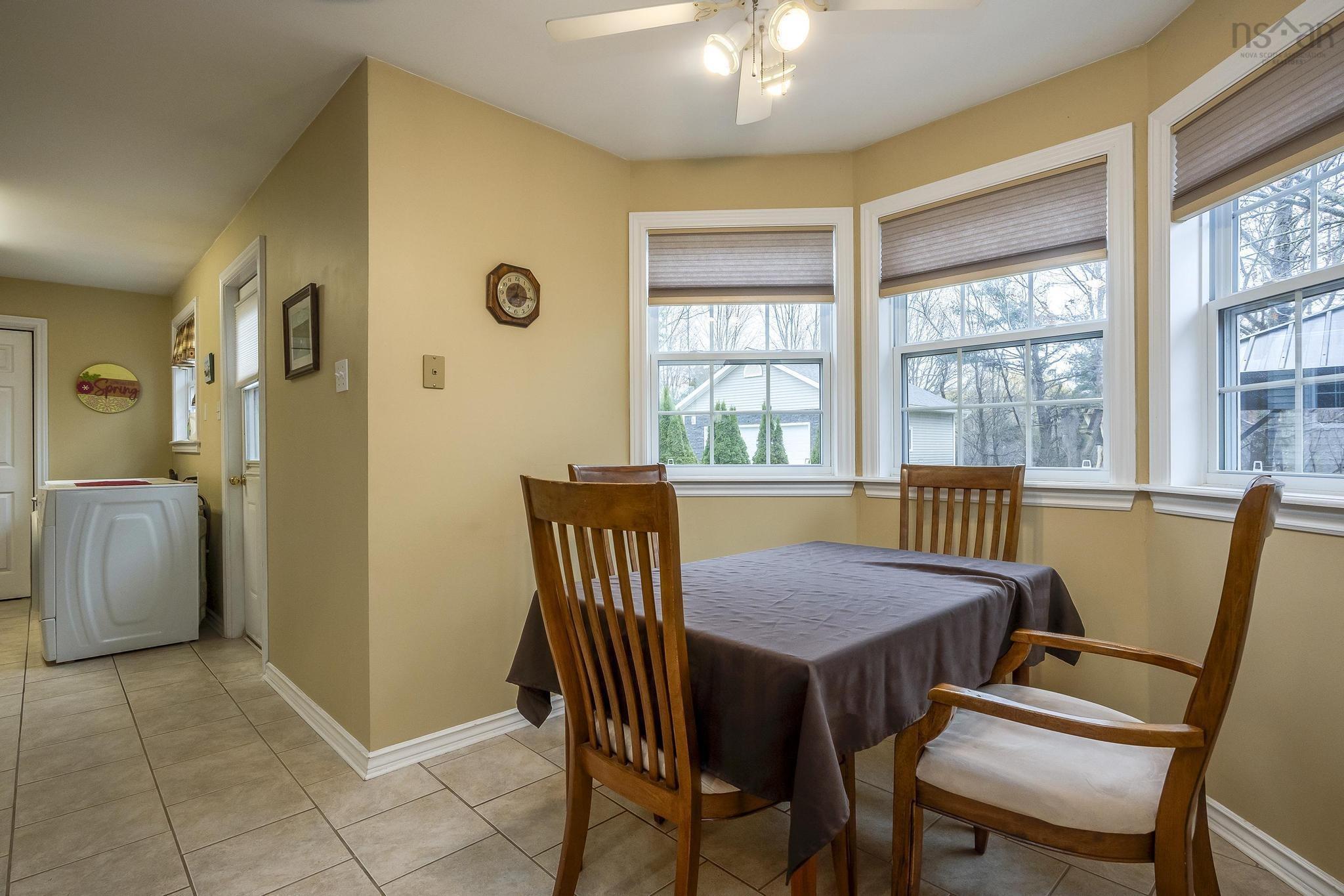 $549,000.00: 29 Bishop Avenue W, New Minas