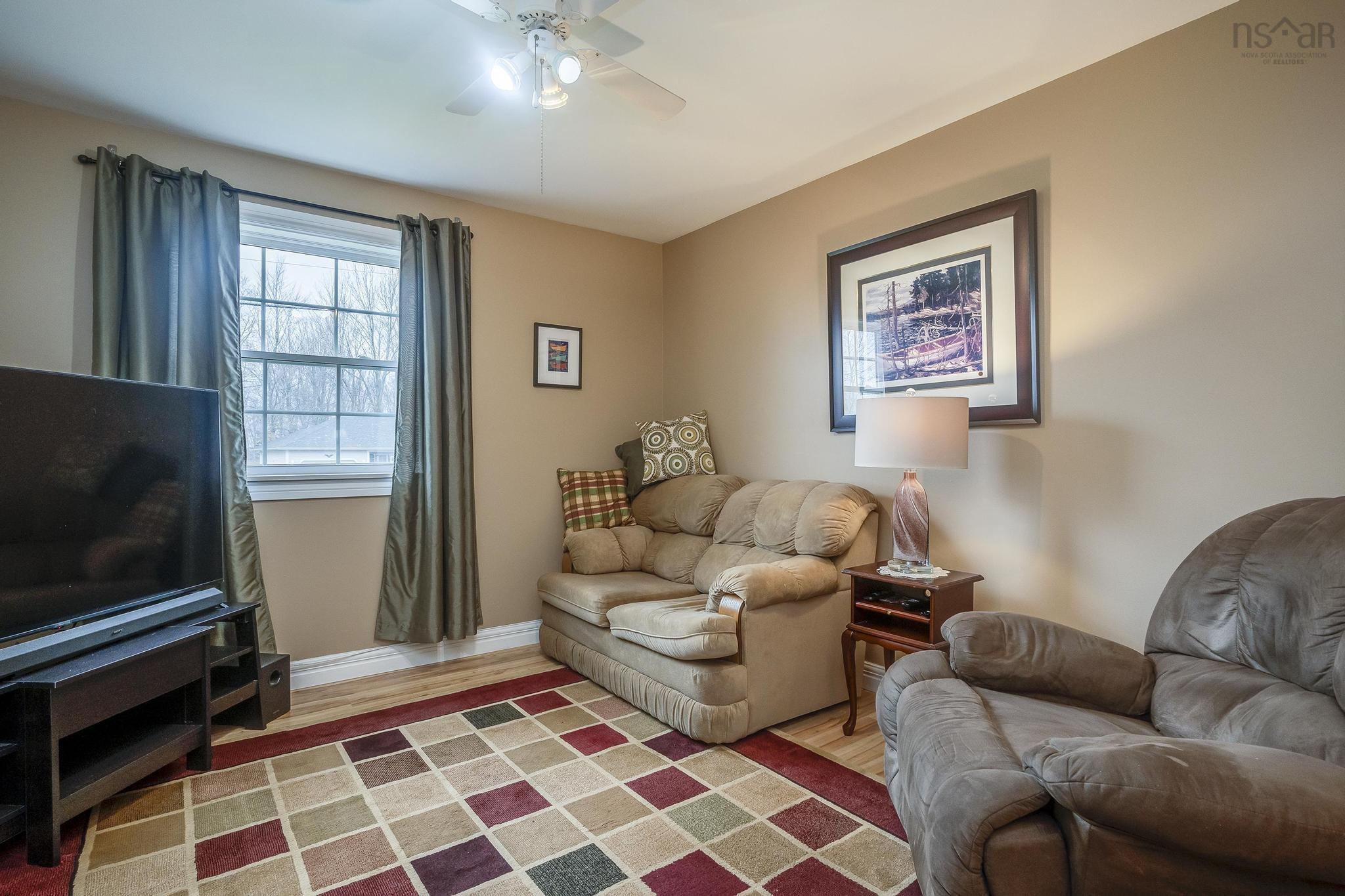$549,000.00: 29 Bishop Avenue W, New Minas