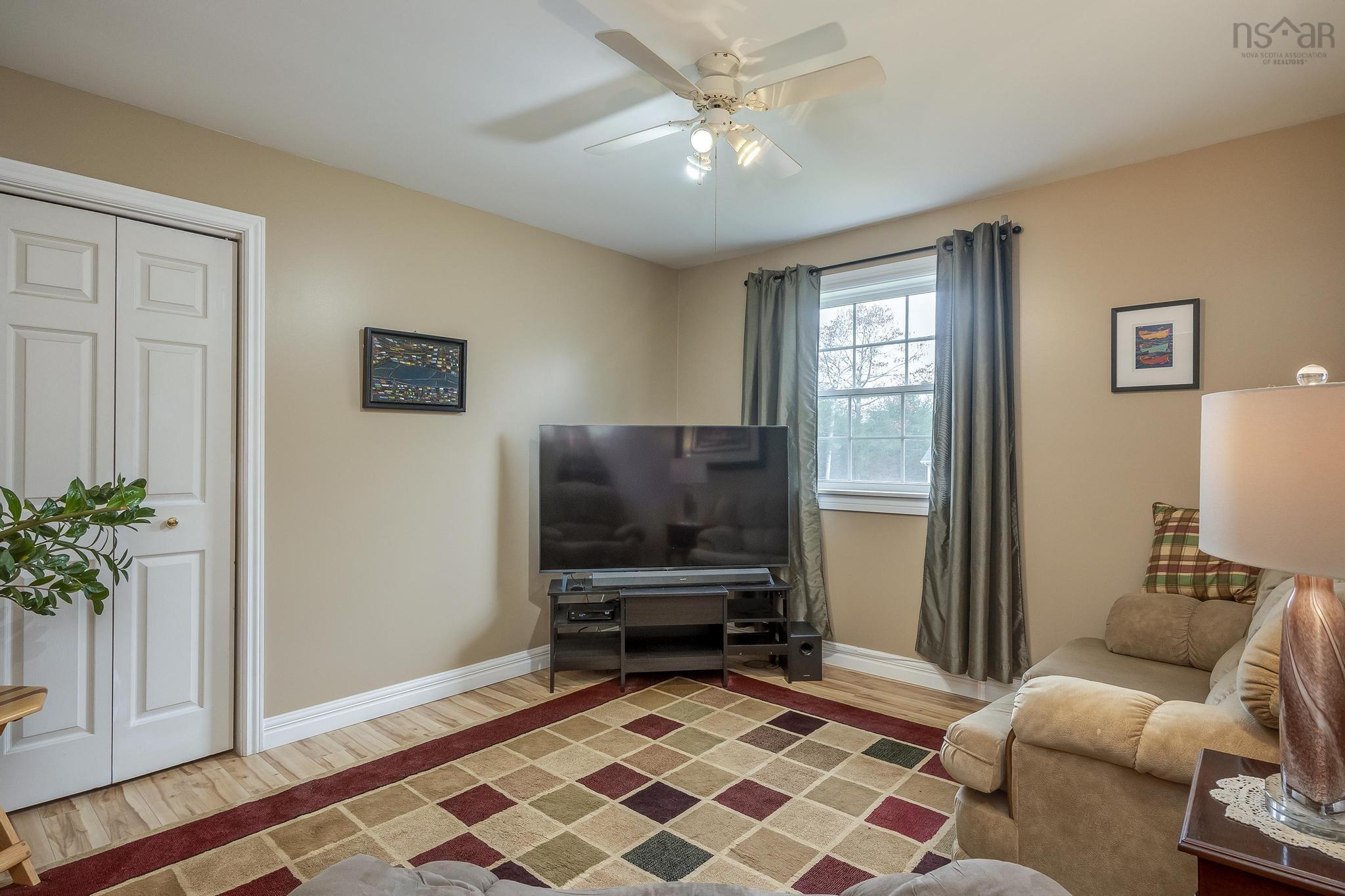 $549,000.00: 29 Bishop Avenue W, New Minas