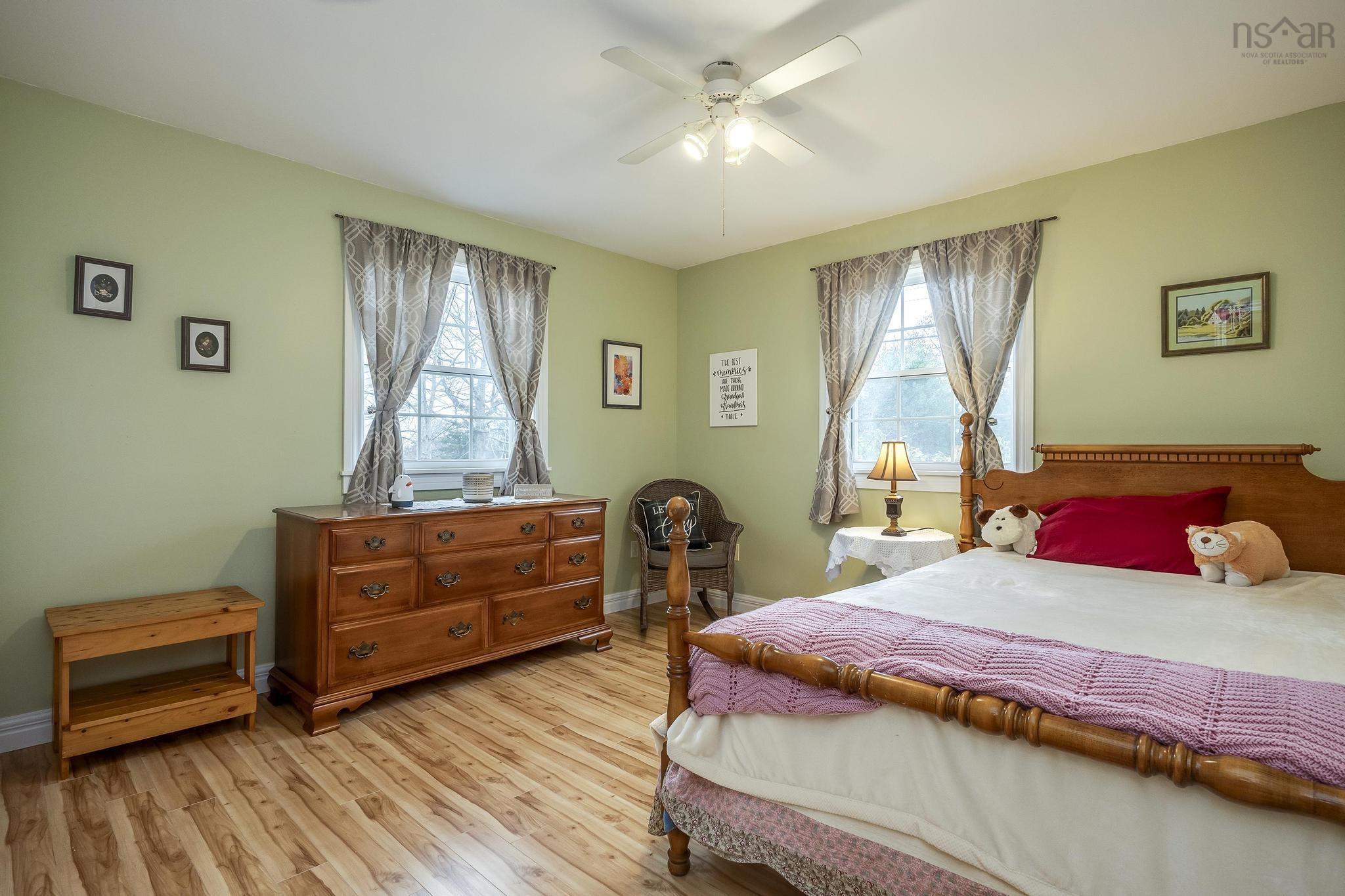 $549,000.00: 29 Bishop Avenue W, New Minas
